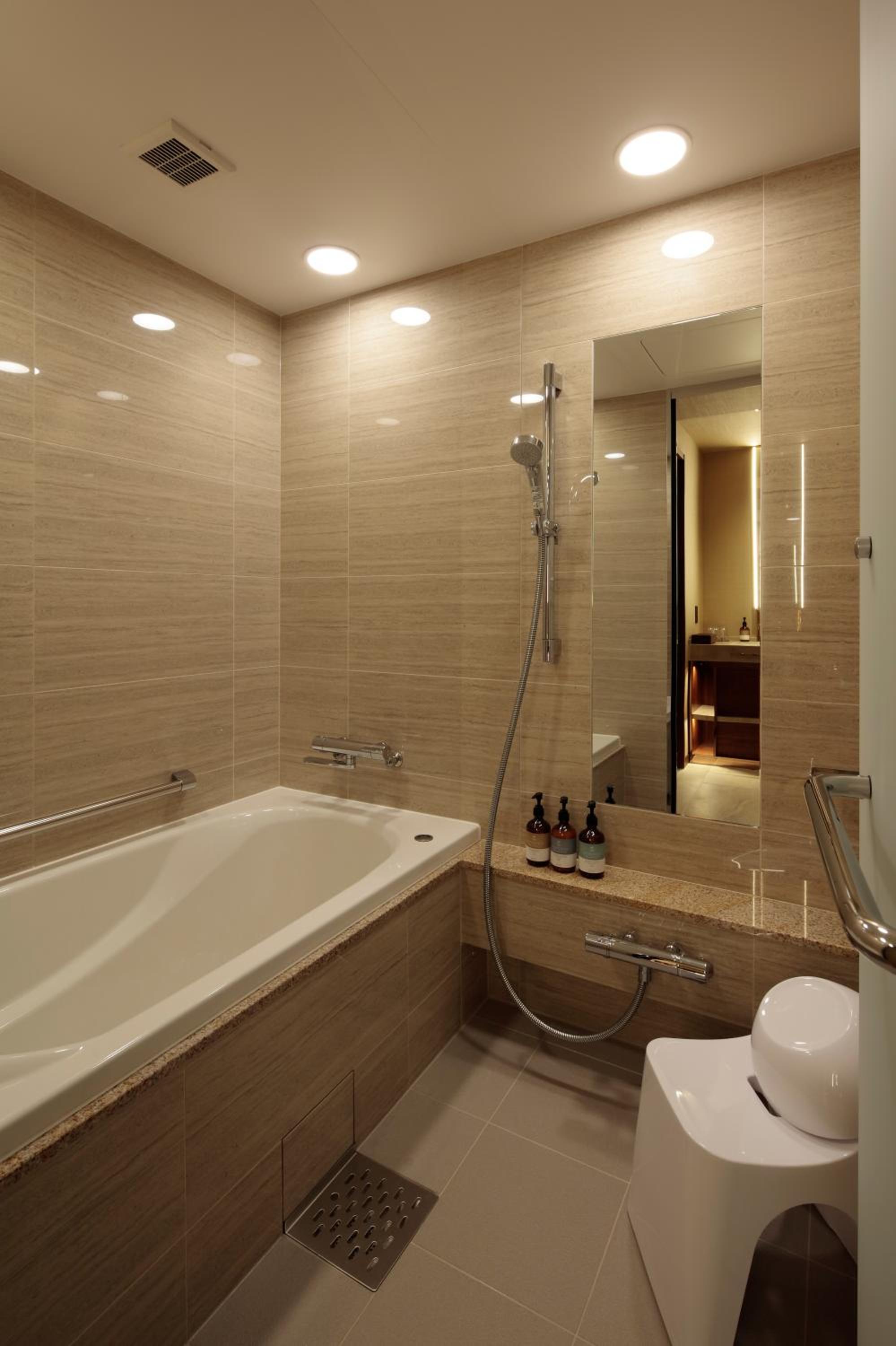 Executive Twin Room - Photo 6