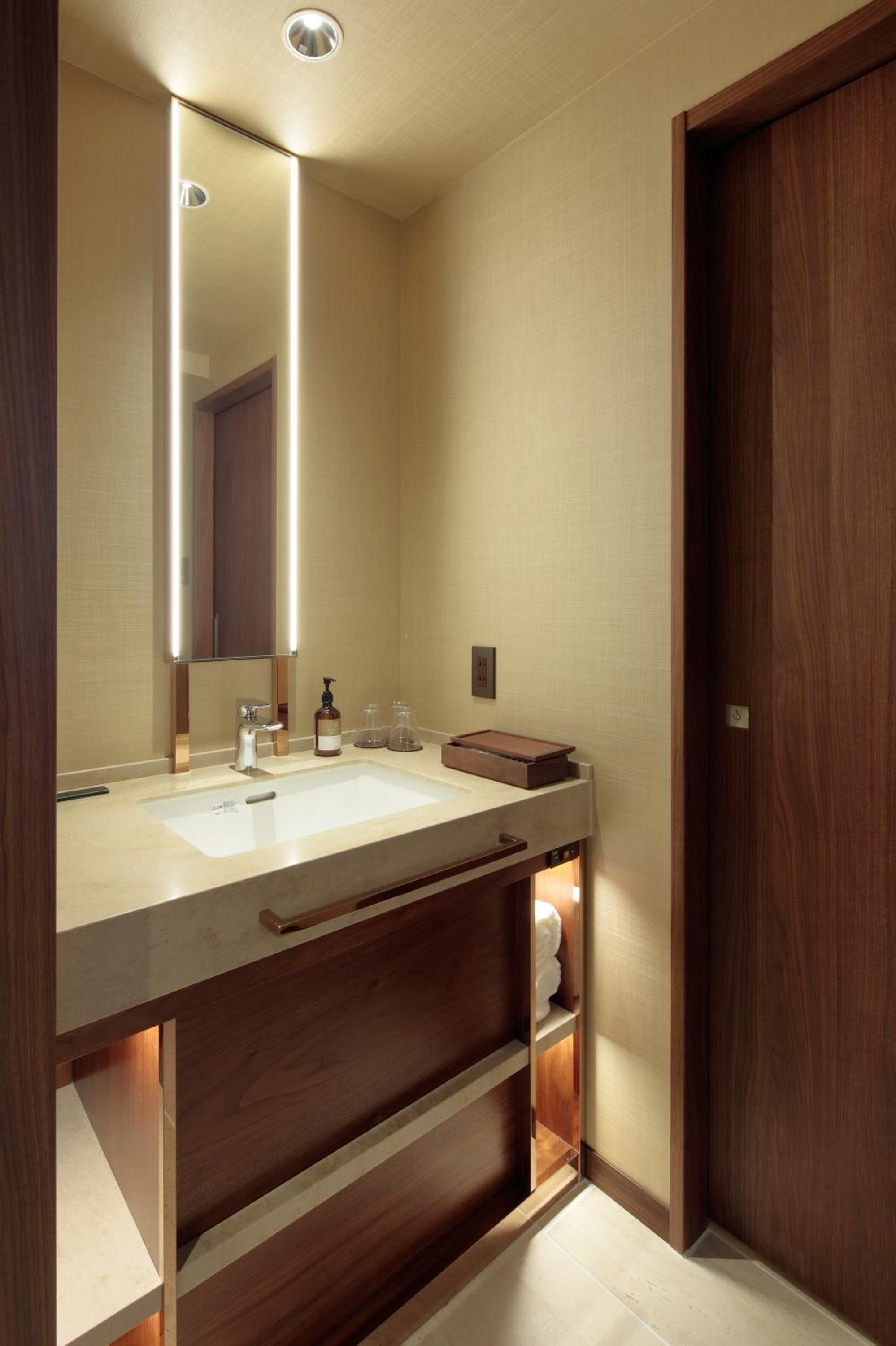 Executive Twin Room - Photo 5