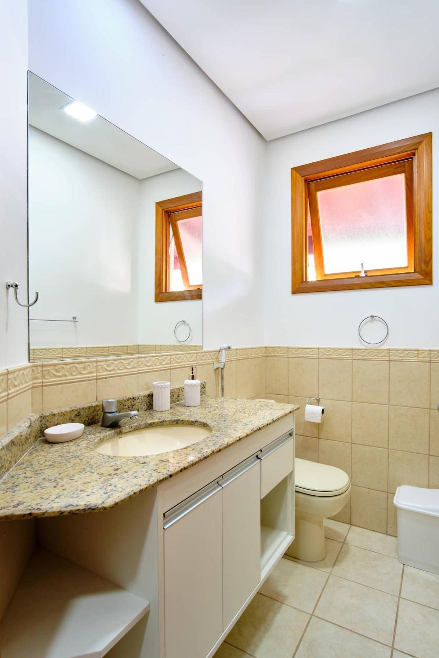Apartment with Sea View - Photo 12