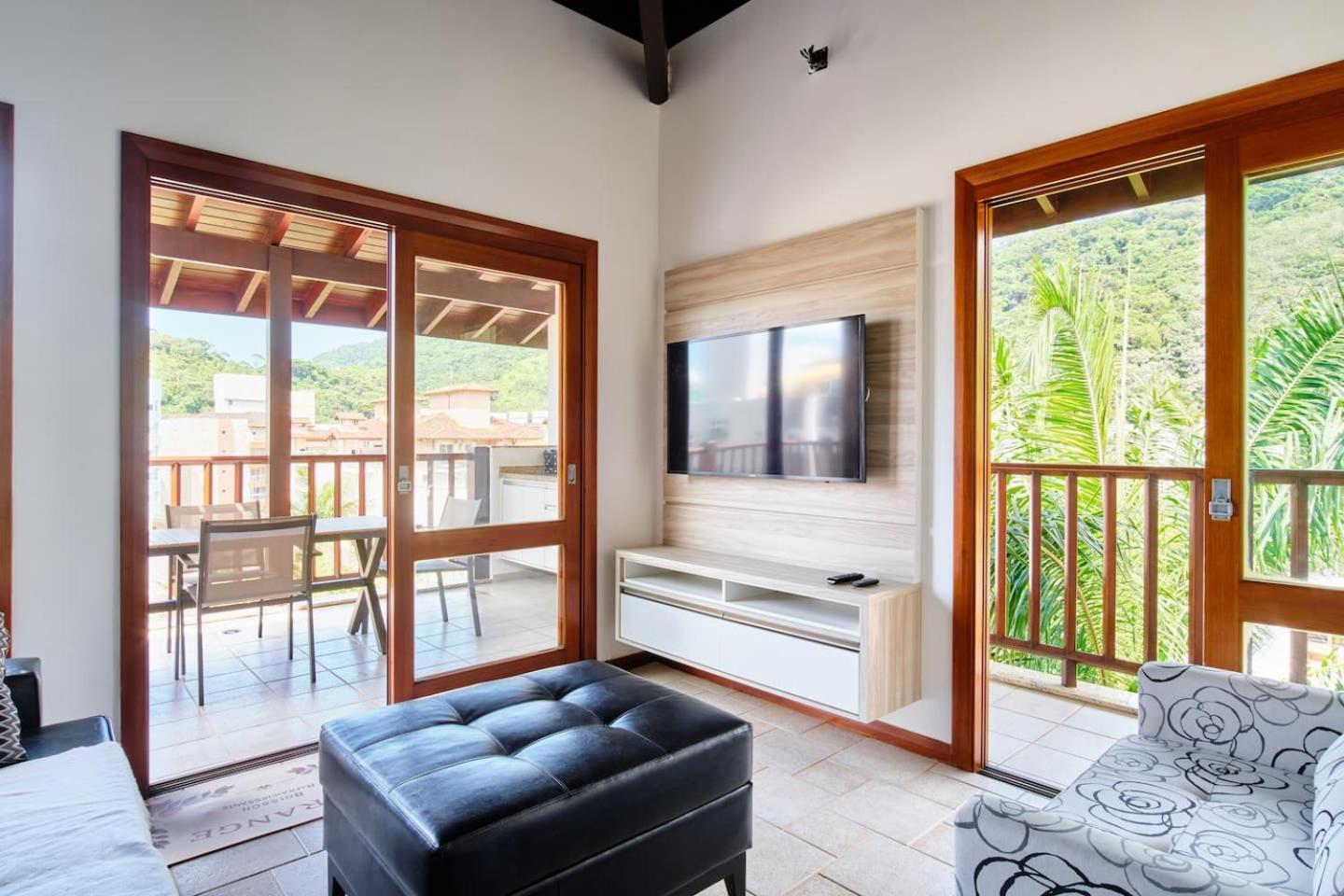 Apartment with Sea View - Photo 34