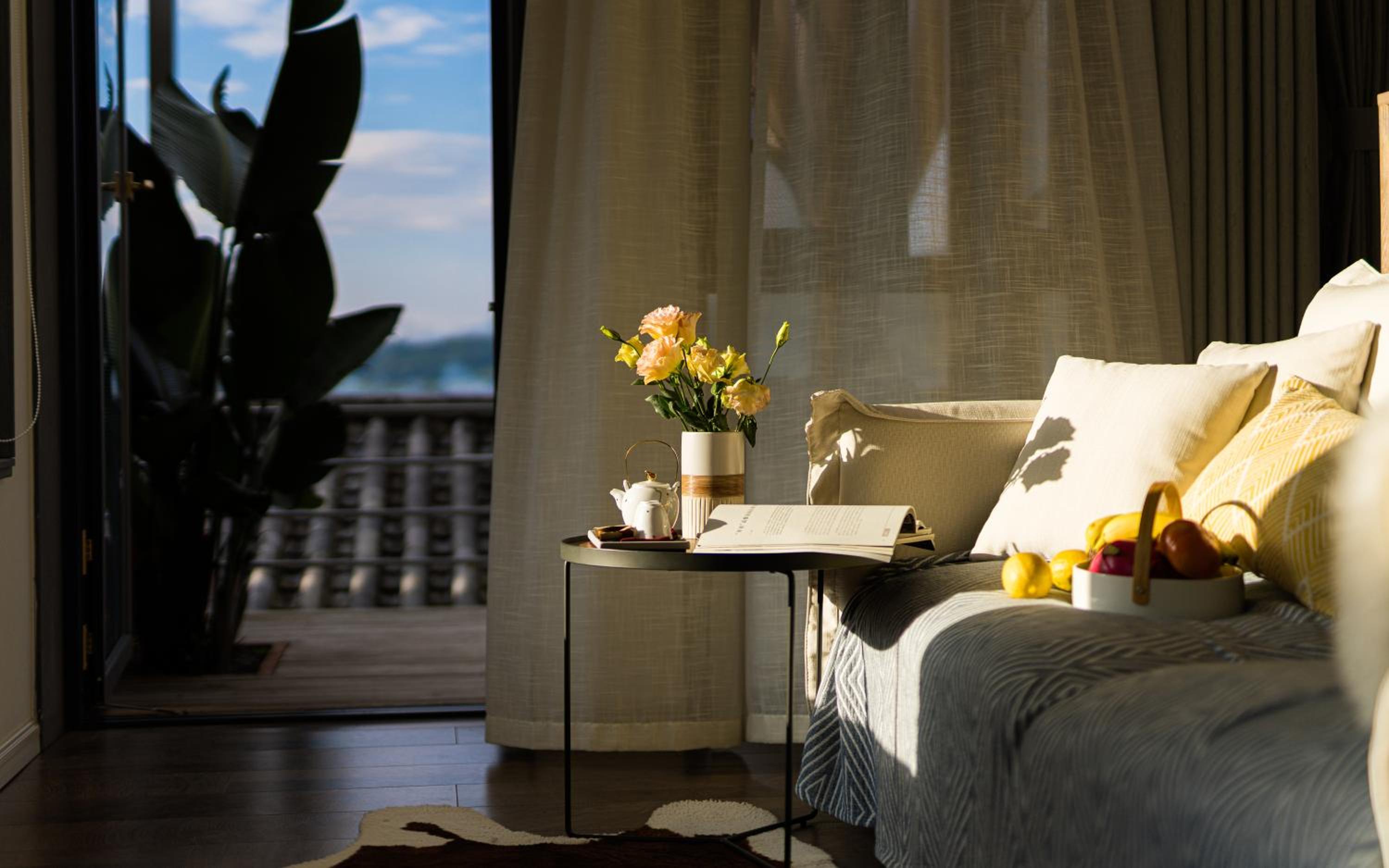 Deluxe Double Room with Balcony photo 3
