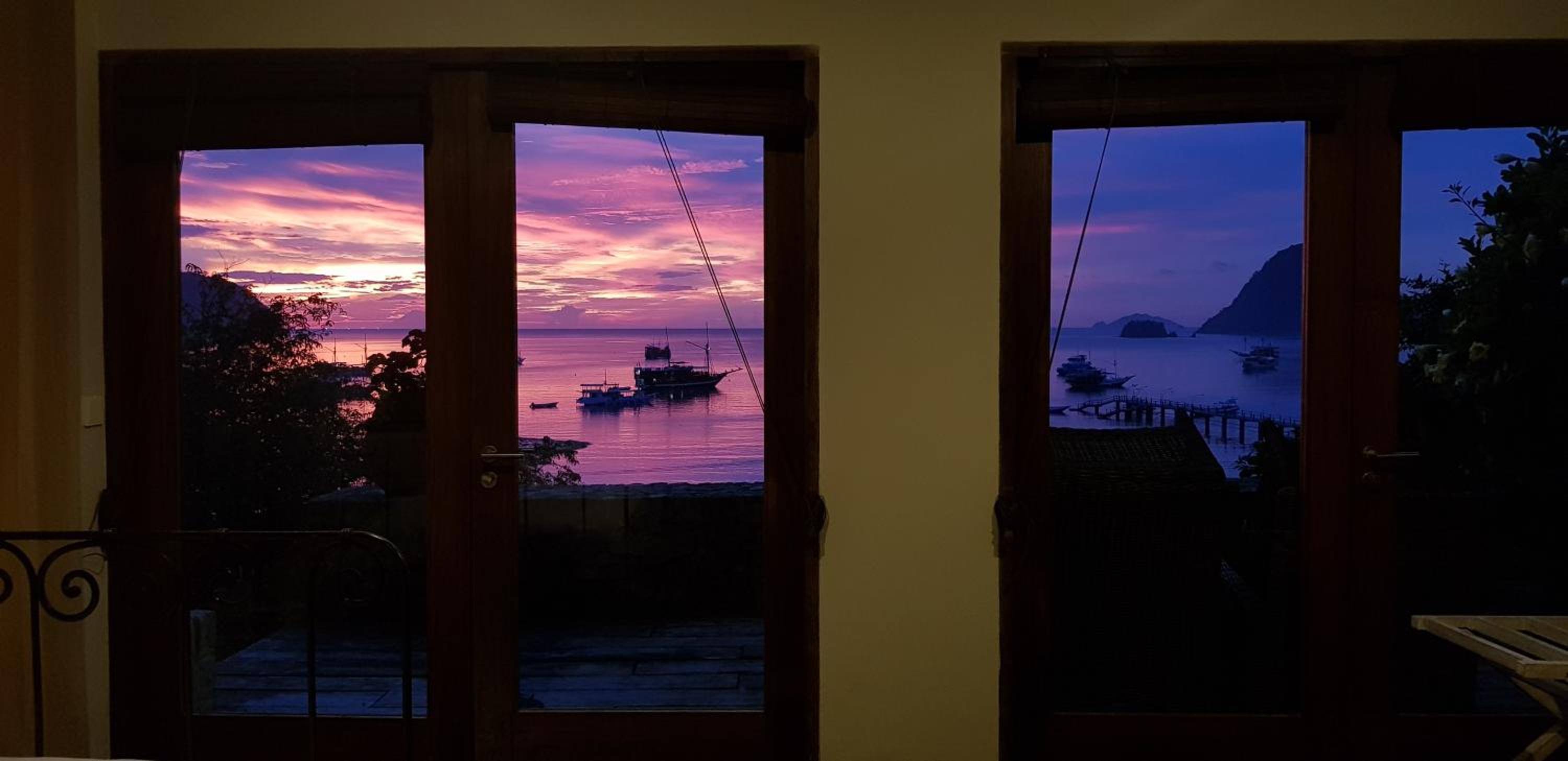 Deluxe Double Room with Sea View - Photo 5