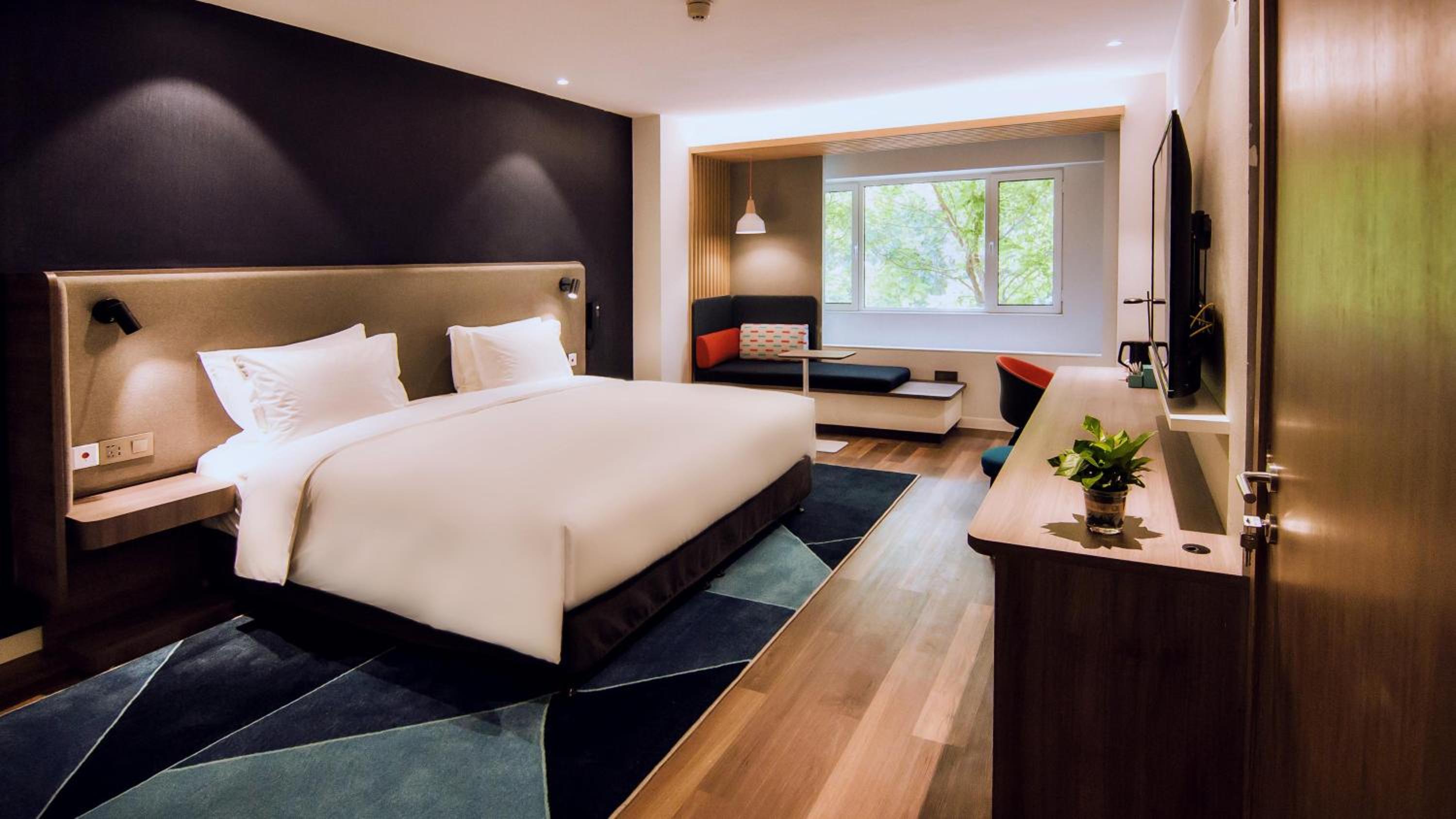 Standard King Room - High Floor