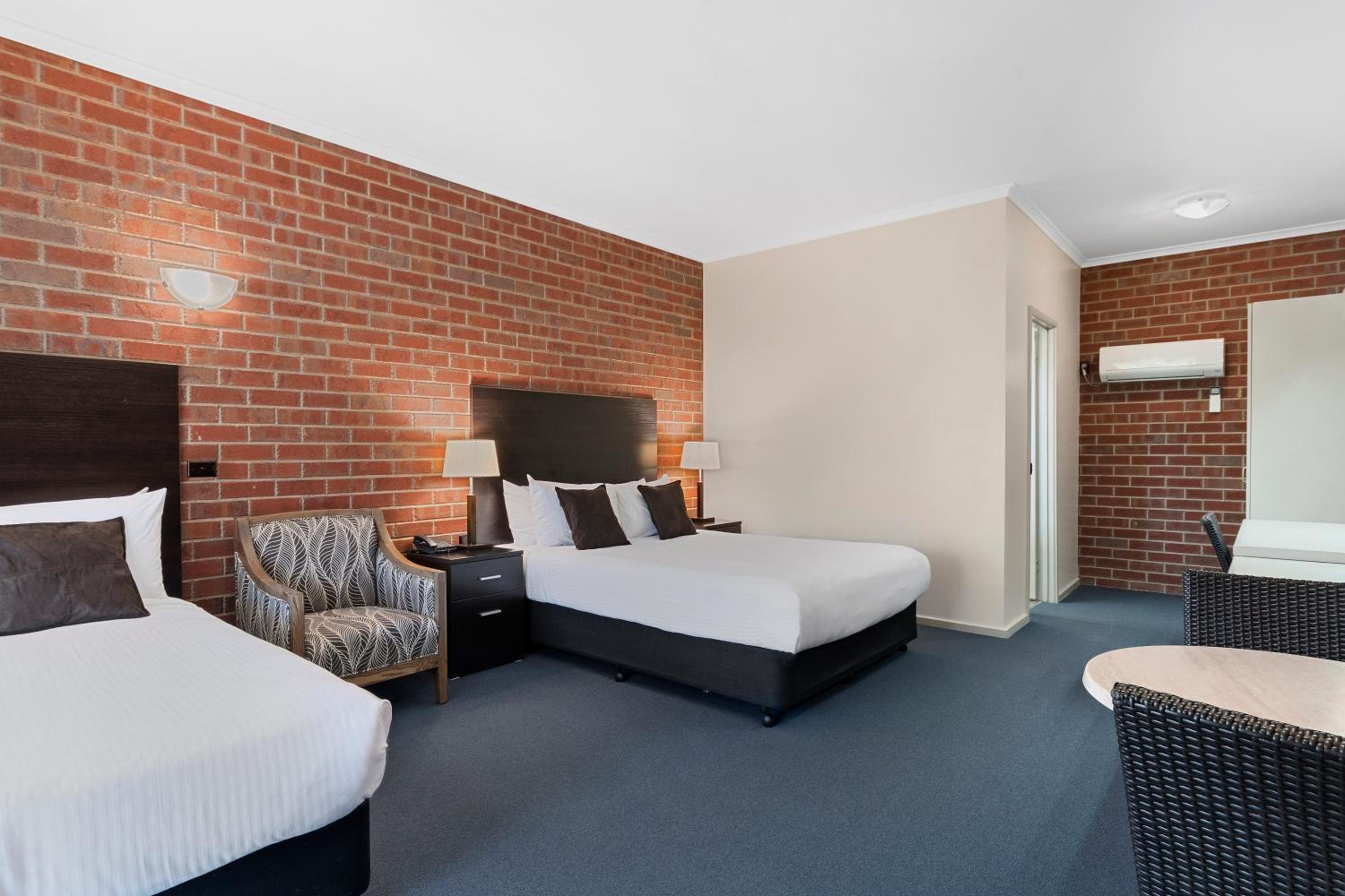 Executive Twin Room photo 2