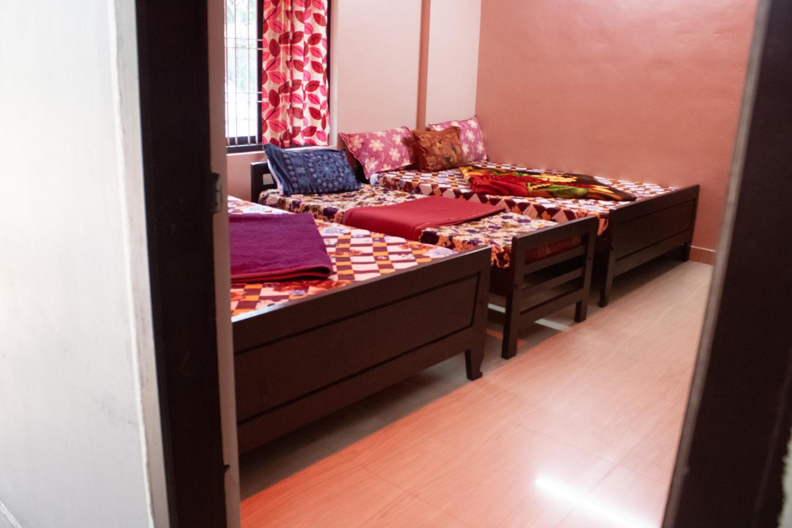 6-Bed Male Dormitory Room photo 2