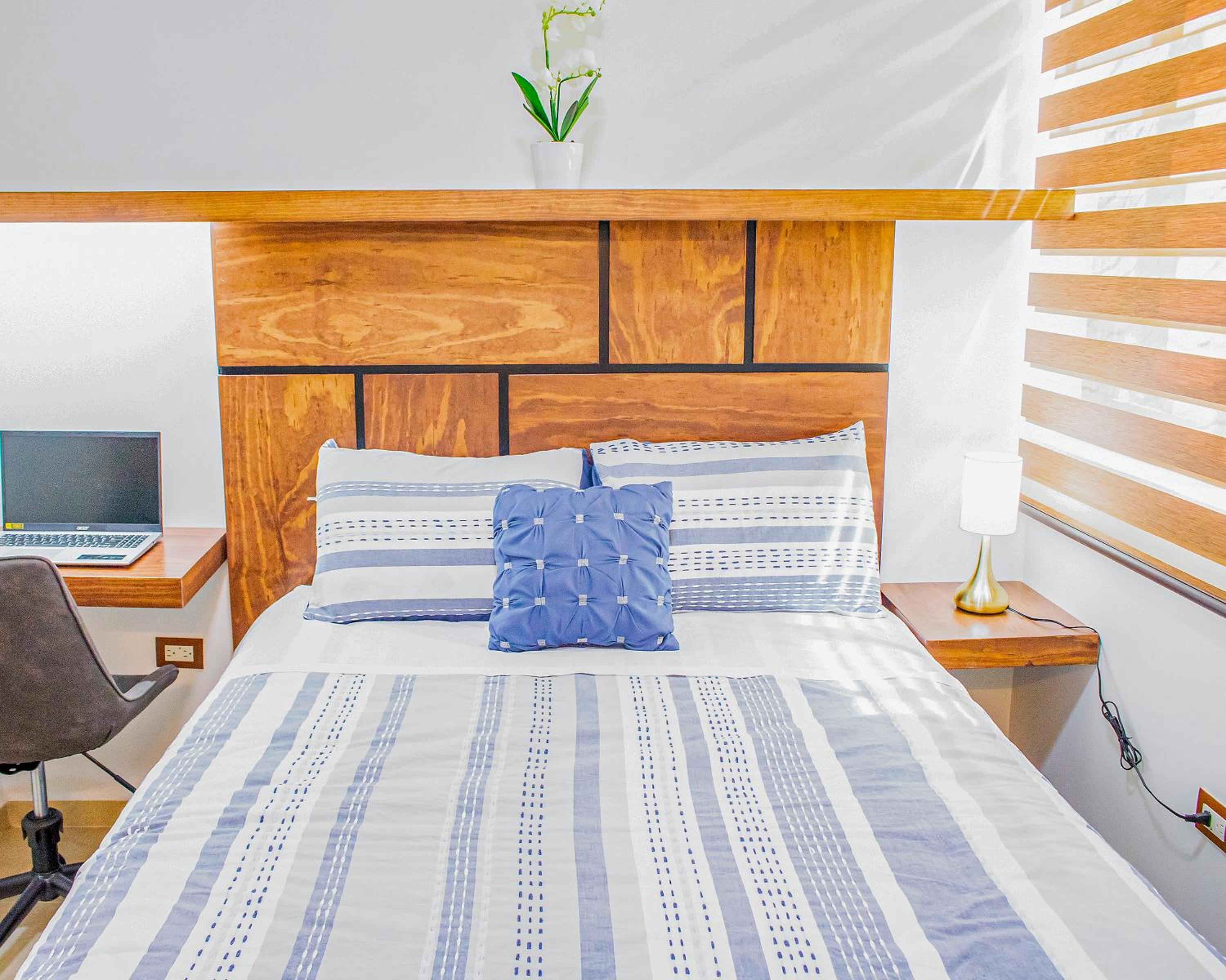 Small Double Room - Photo 2
