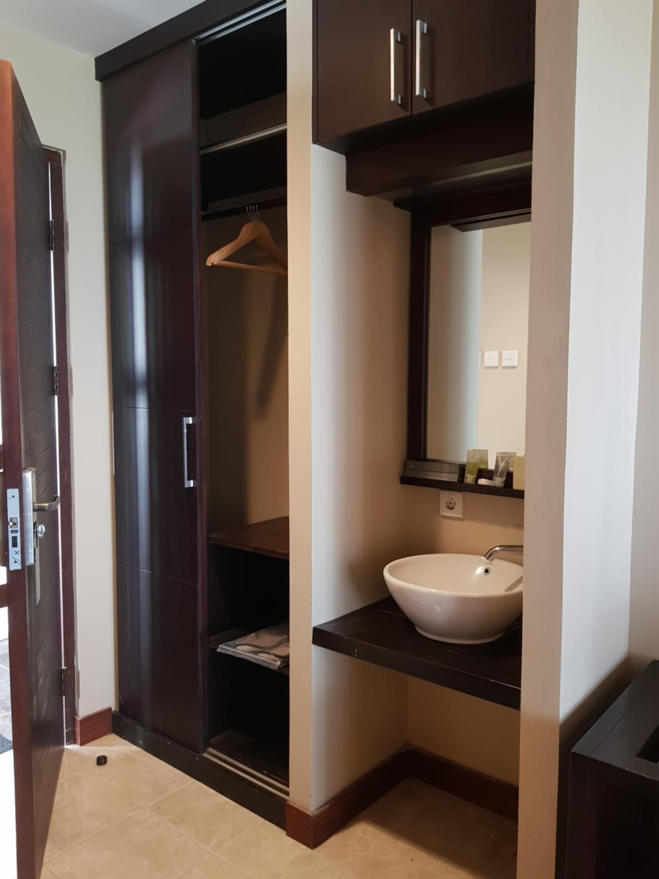 Deluxe Twin Room - Photo 3