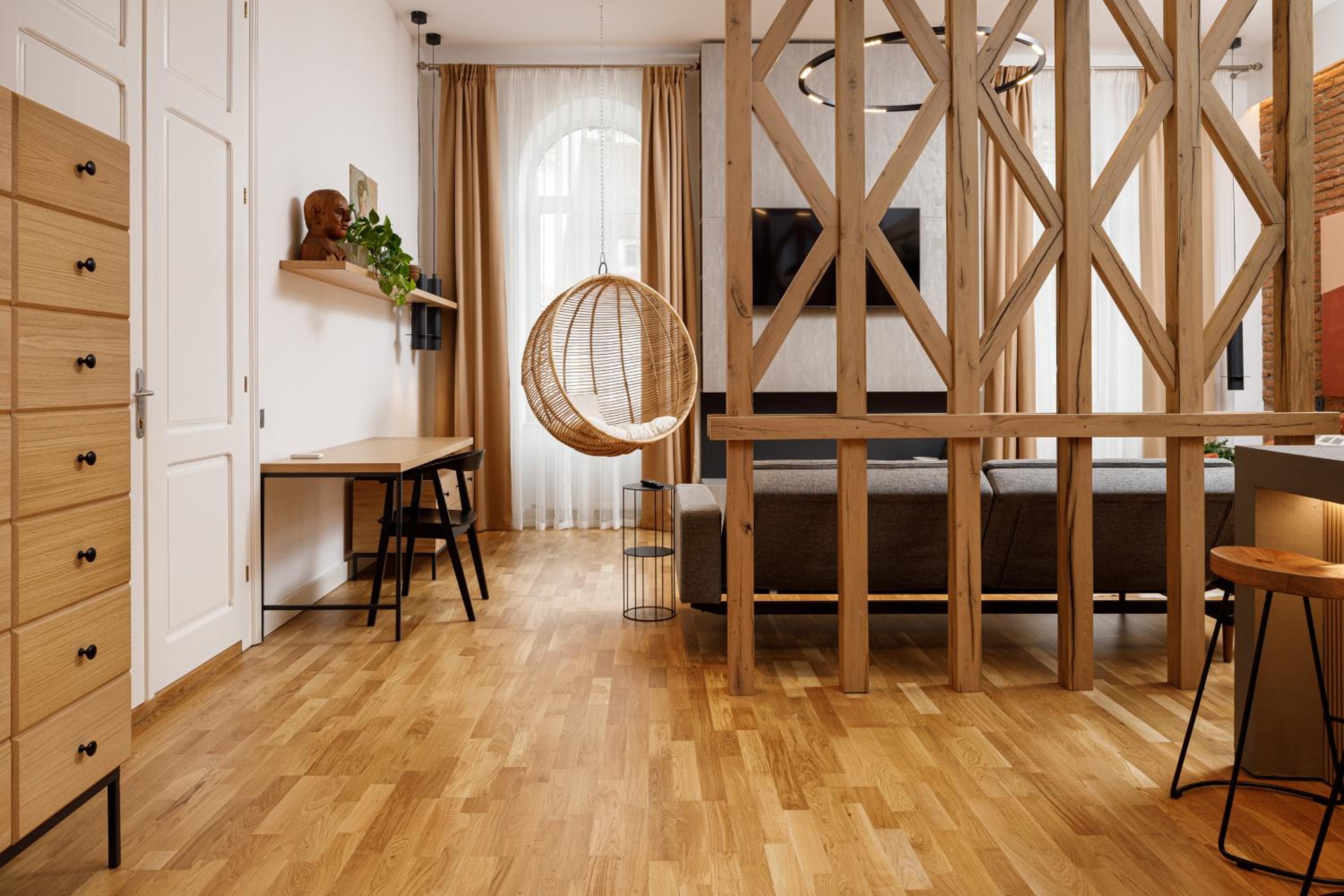 Deluxe Apartment with Hanging Chair - Photo 1