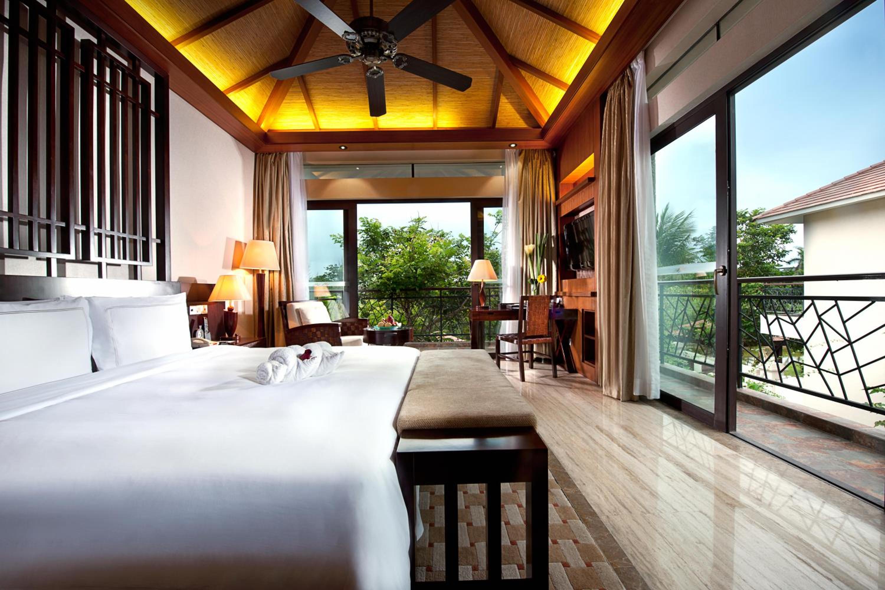 Two-bedroom Elegant Duplex Villa with Private Pool(Welcome Fruit)