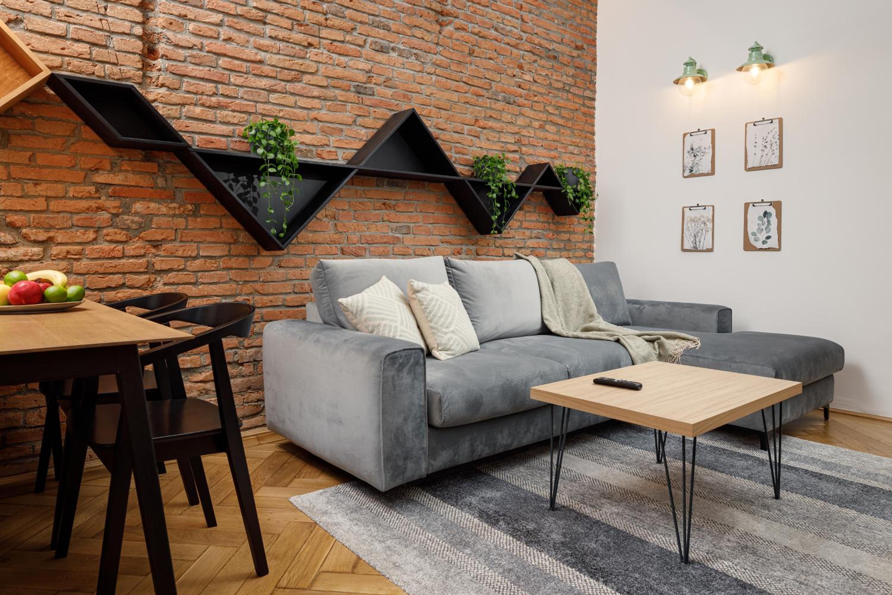Deluxe Apartment - Photo 2
