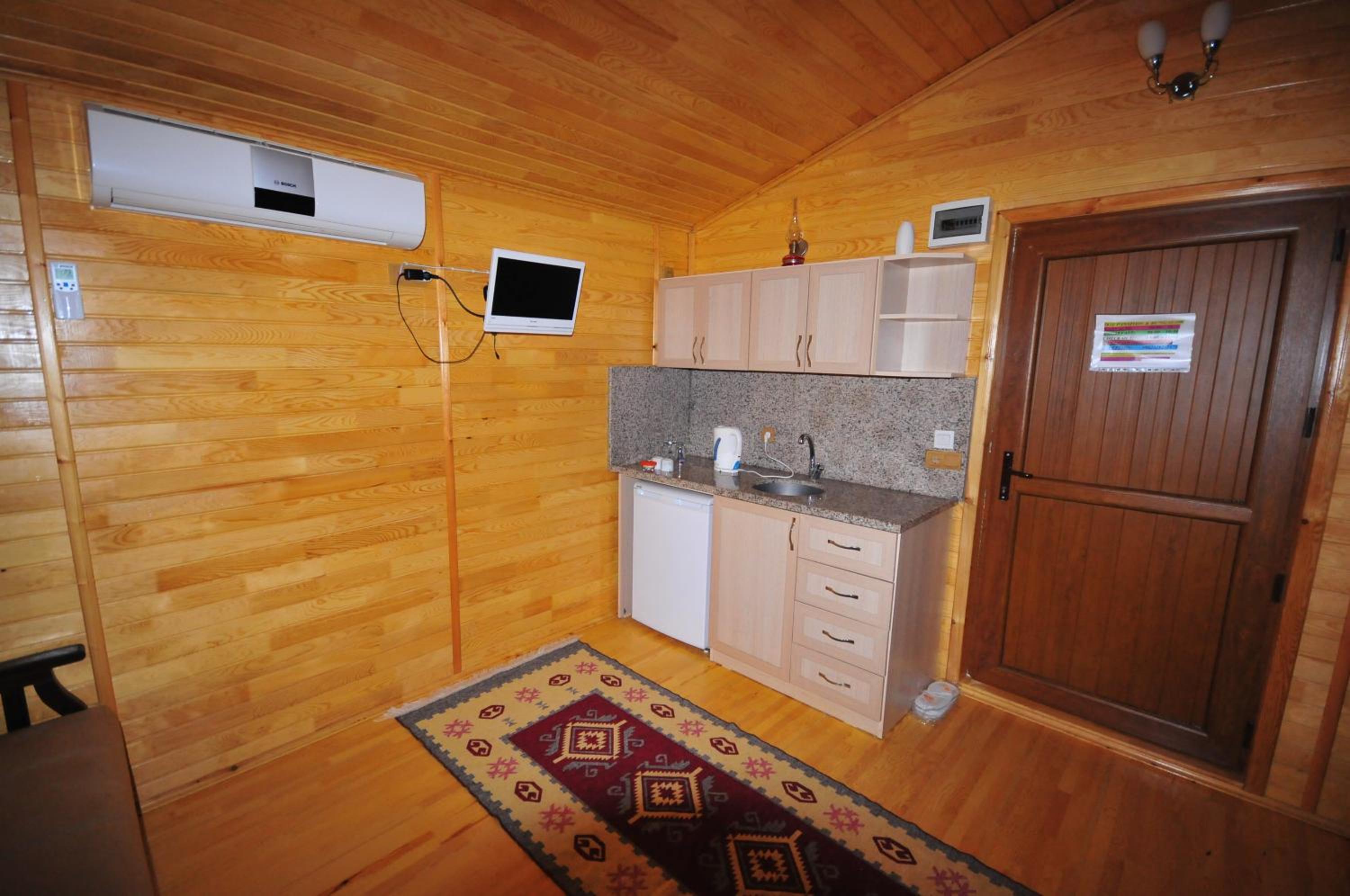 Family Bungalow - Photo 6