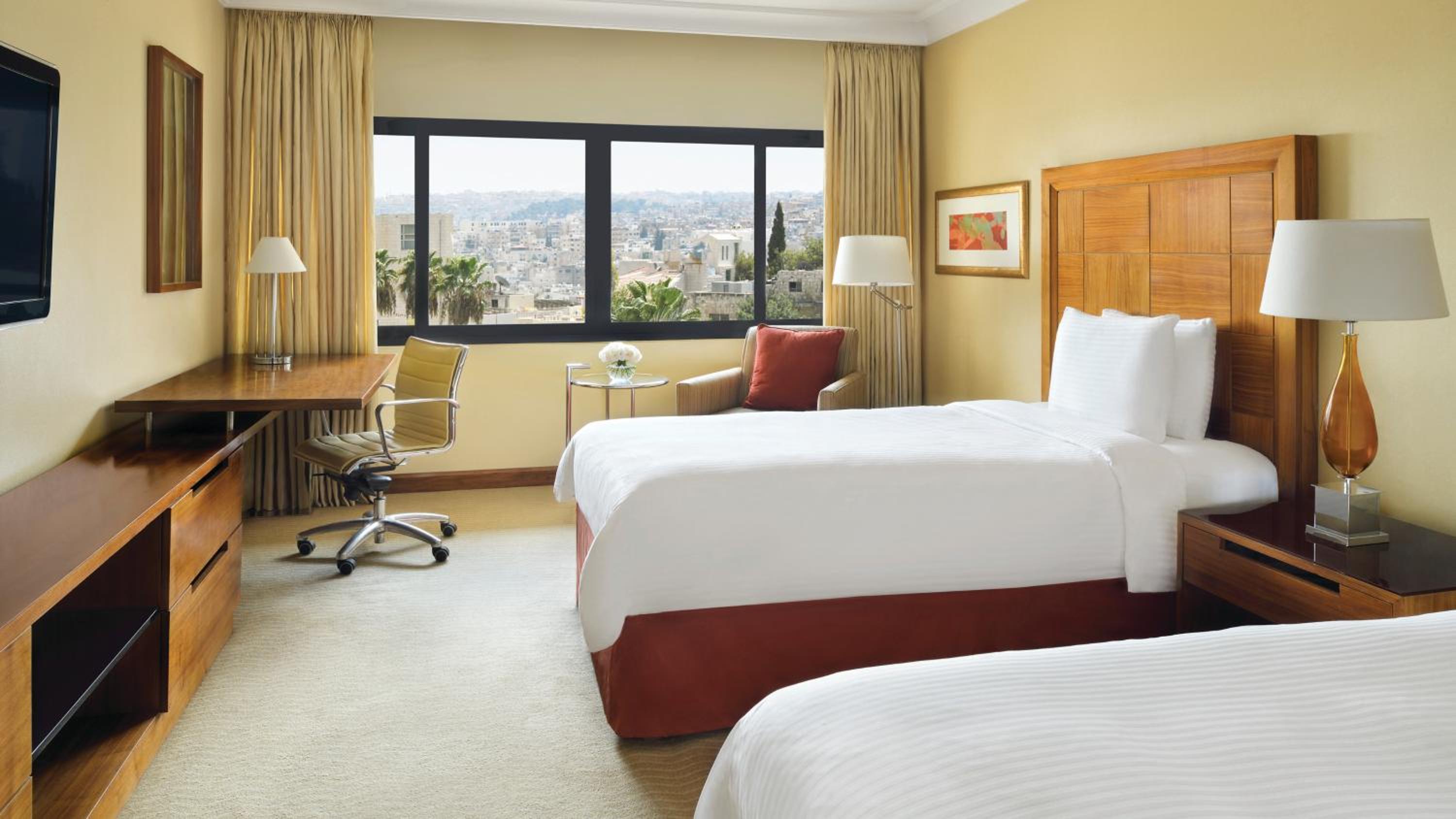 Intercontinental Club Room with Two Beds photo 1