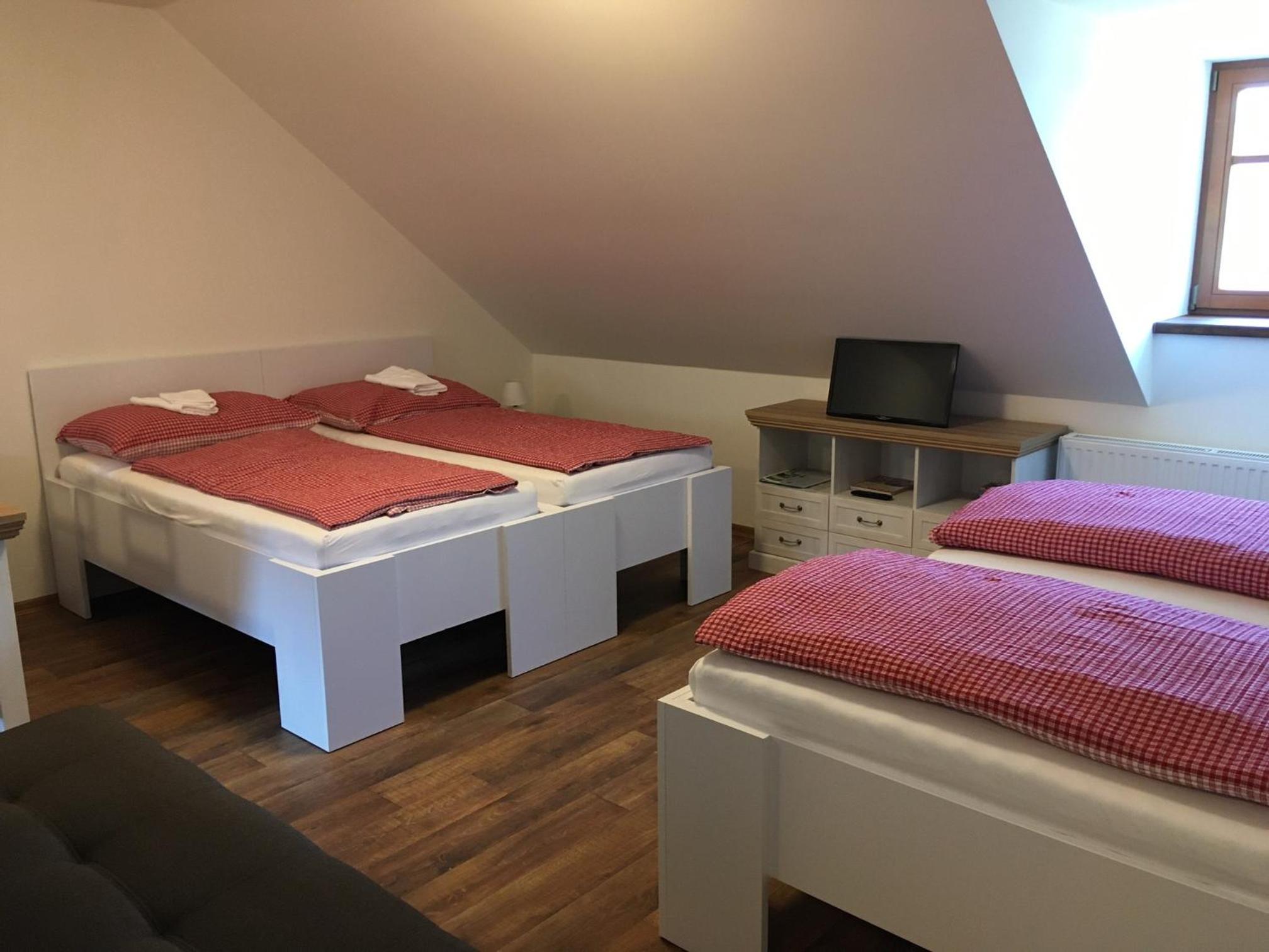 Classic Quadruple Room photo 2