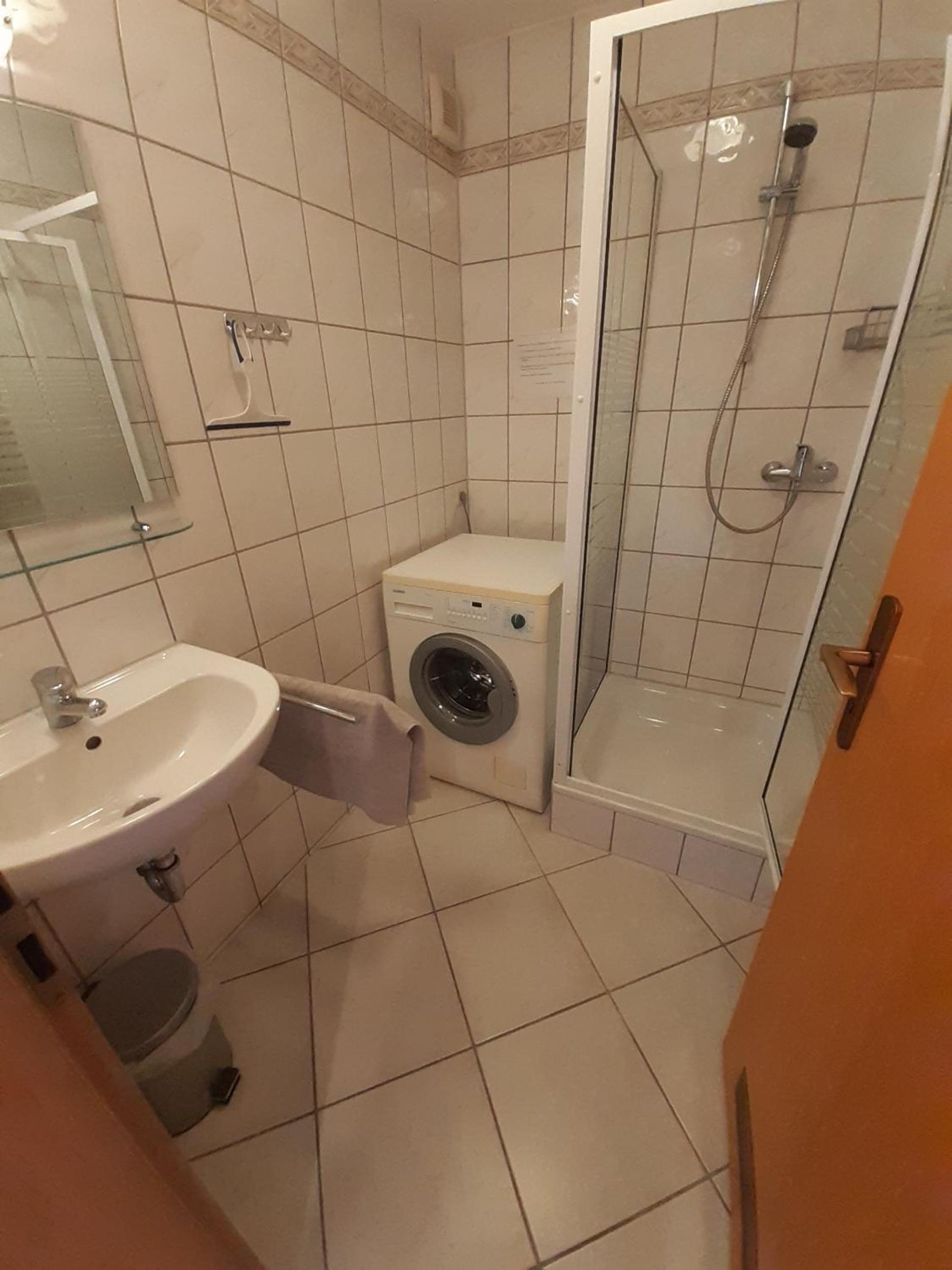 Two-Bedroom Apartment - Photo 16