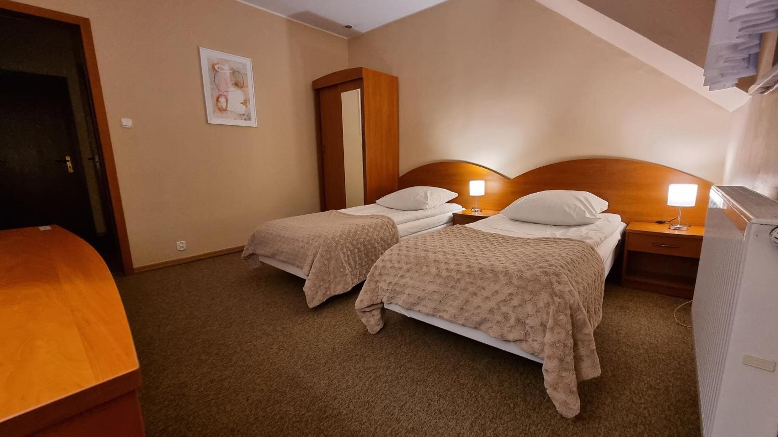 Standard Double Room - Photo 5