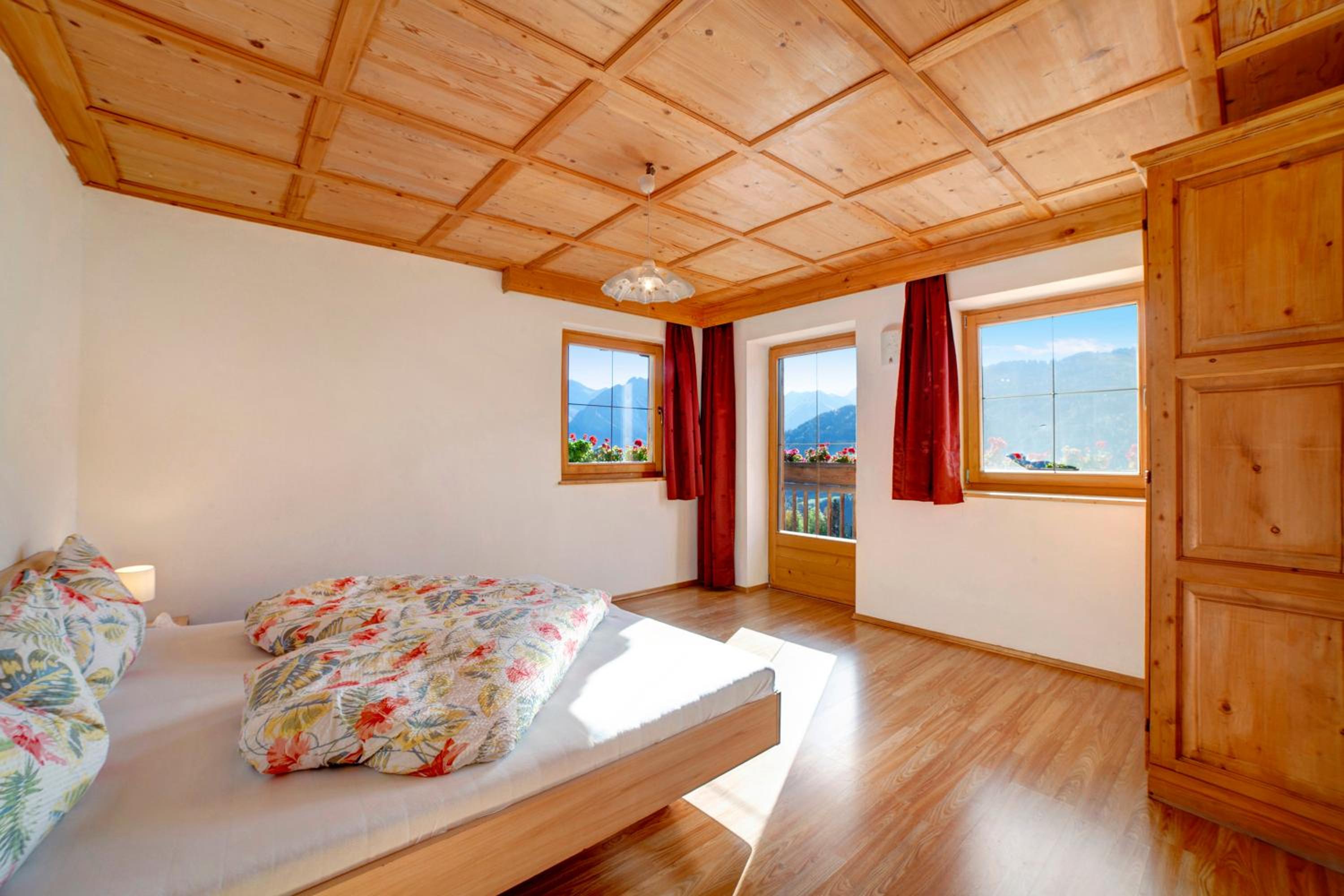 Superior One-Bedroom Apartment with Balcony - Photo 17