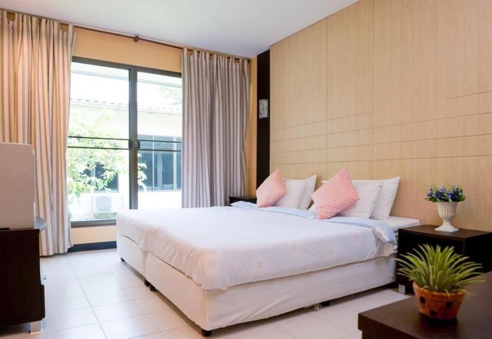 Standard Double Room - Photo 1