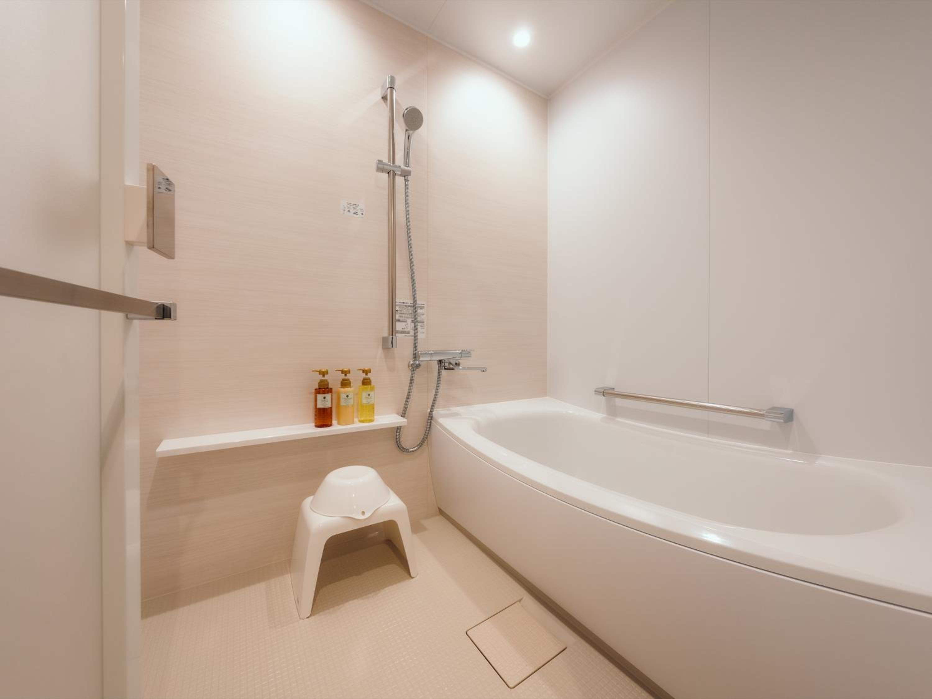 Standard Twin Room - Photo 9