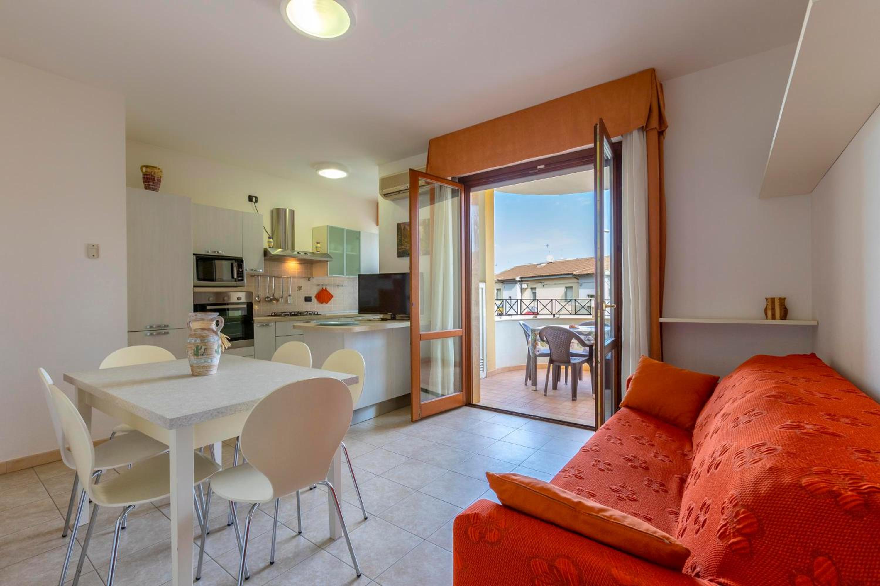 Two-Bedroom Deluxe Apartment with Balcony