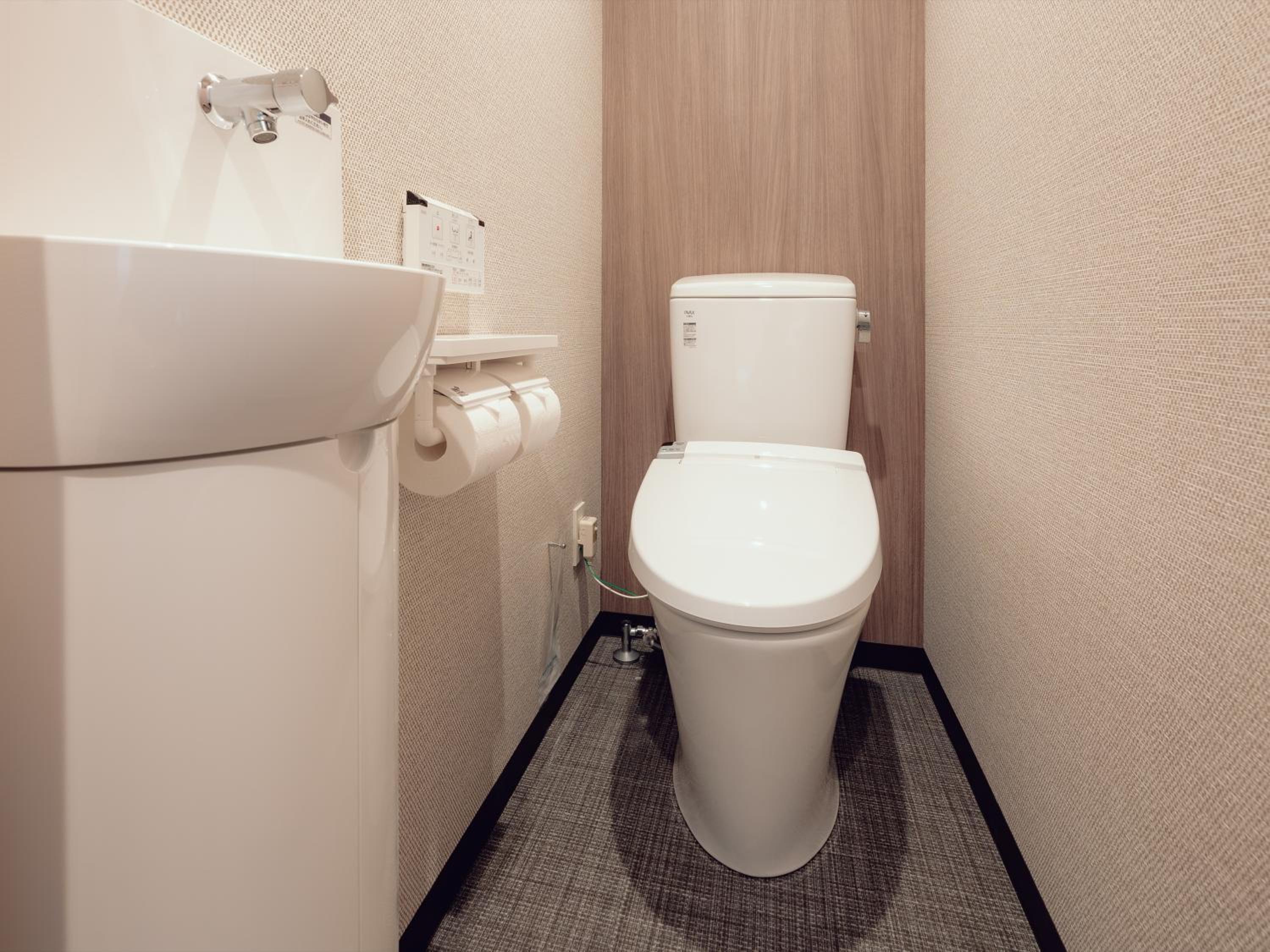 Standard Twin Room - Photo 10