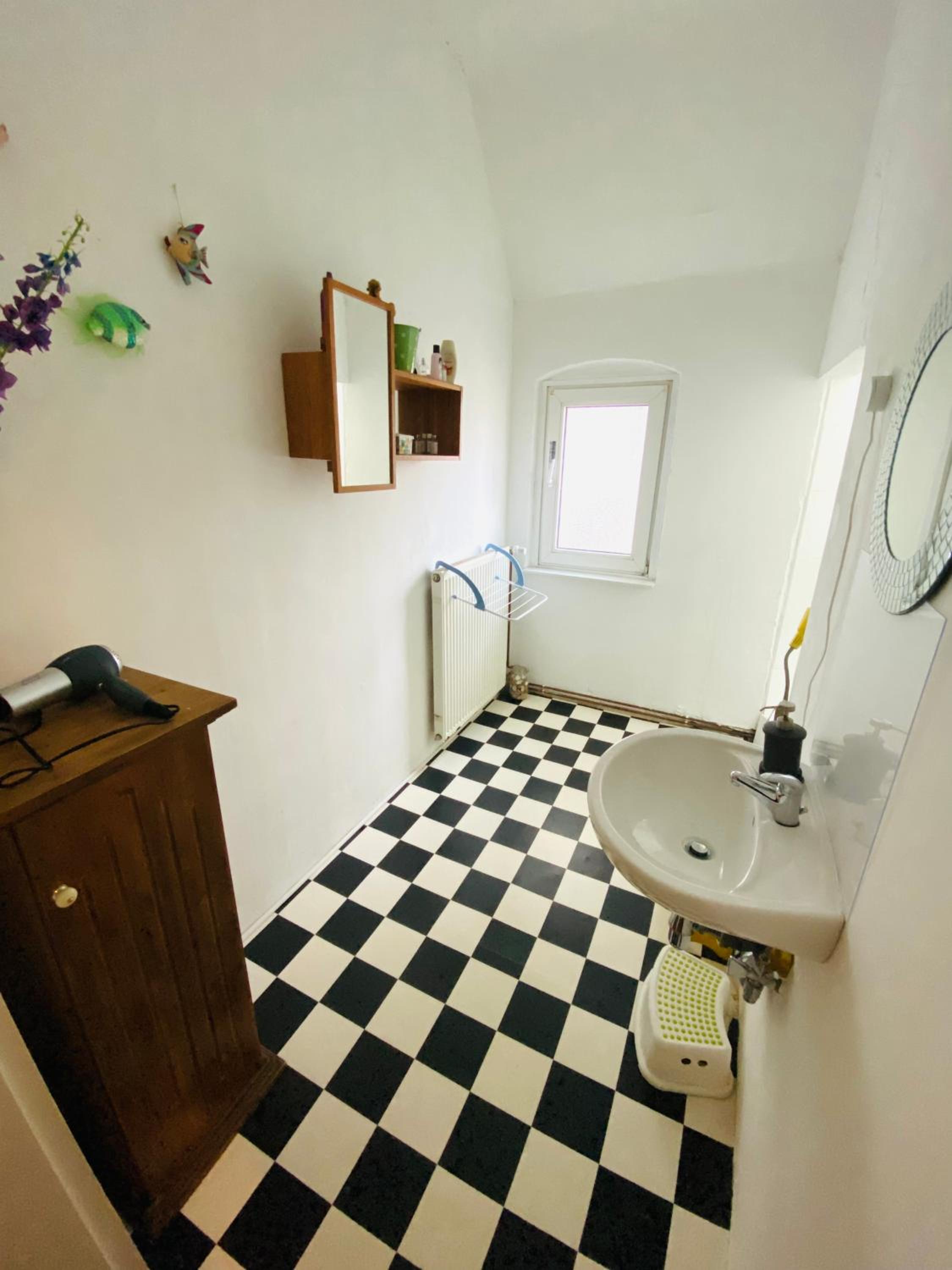 Two-Bedroom Apartment - Photo 3