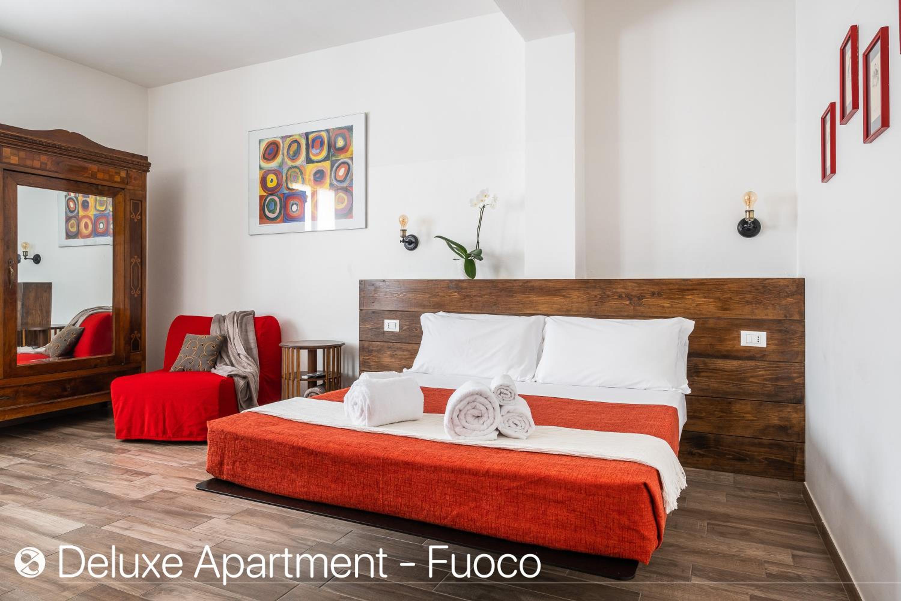 Deluxe Apartment