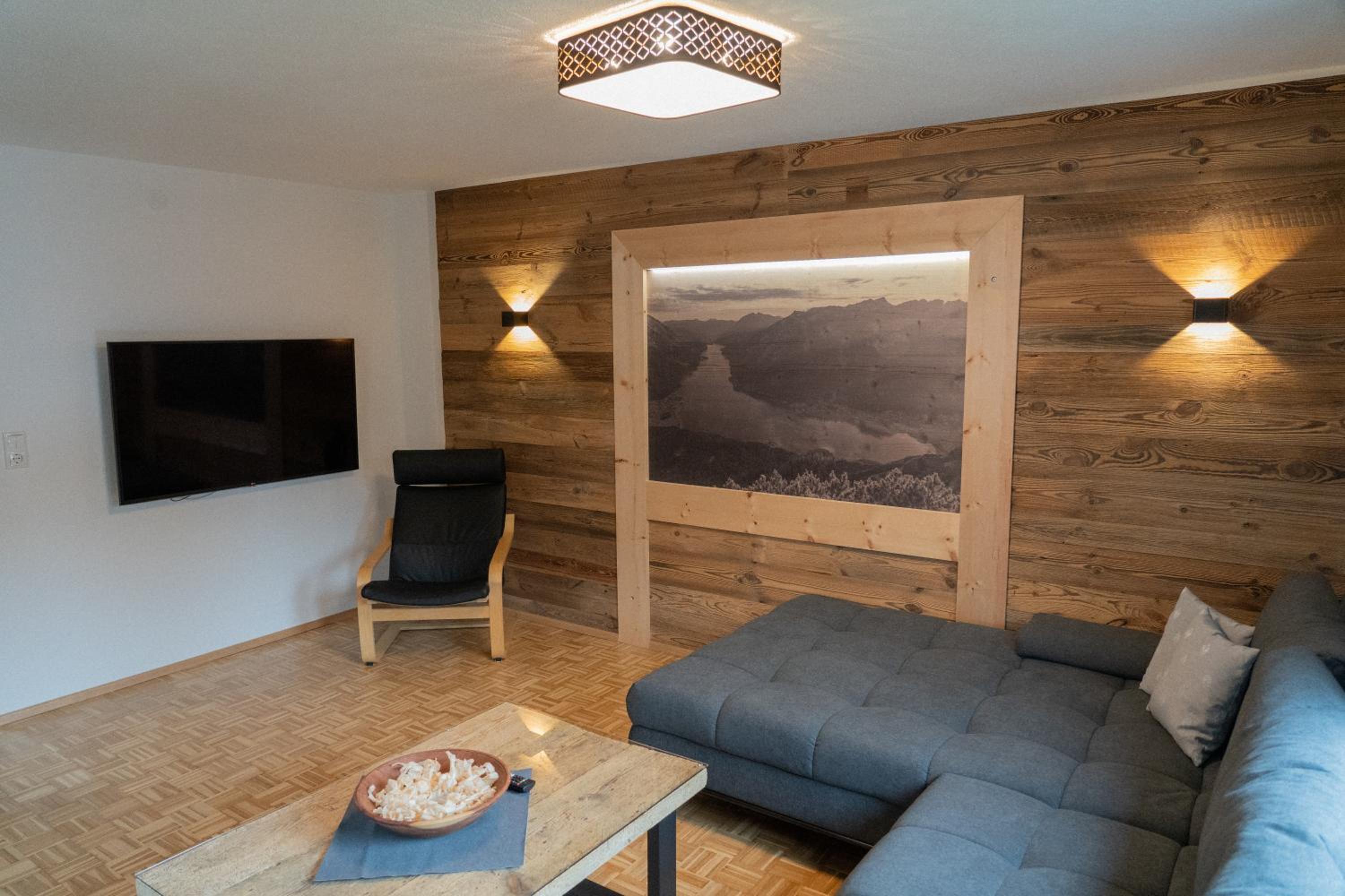 Three-Bedroom Apartment photo 1