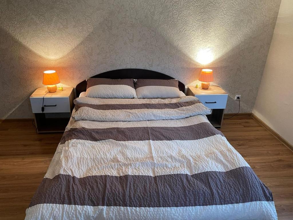 Two-Bedroom Apartment - Photo 7