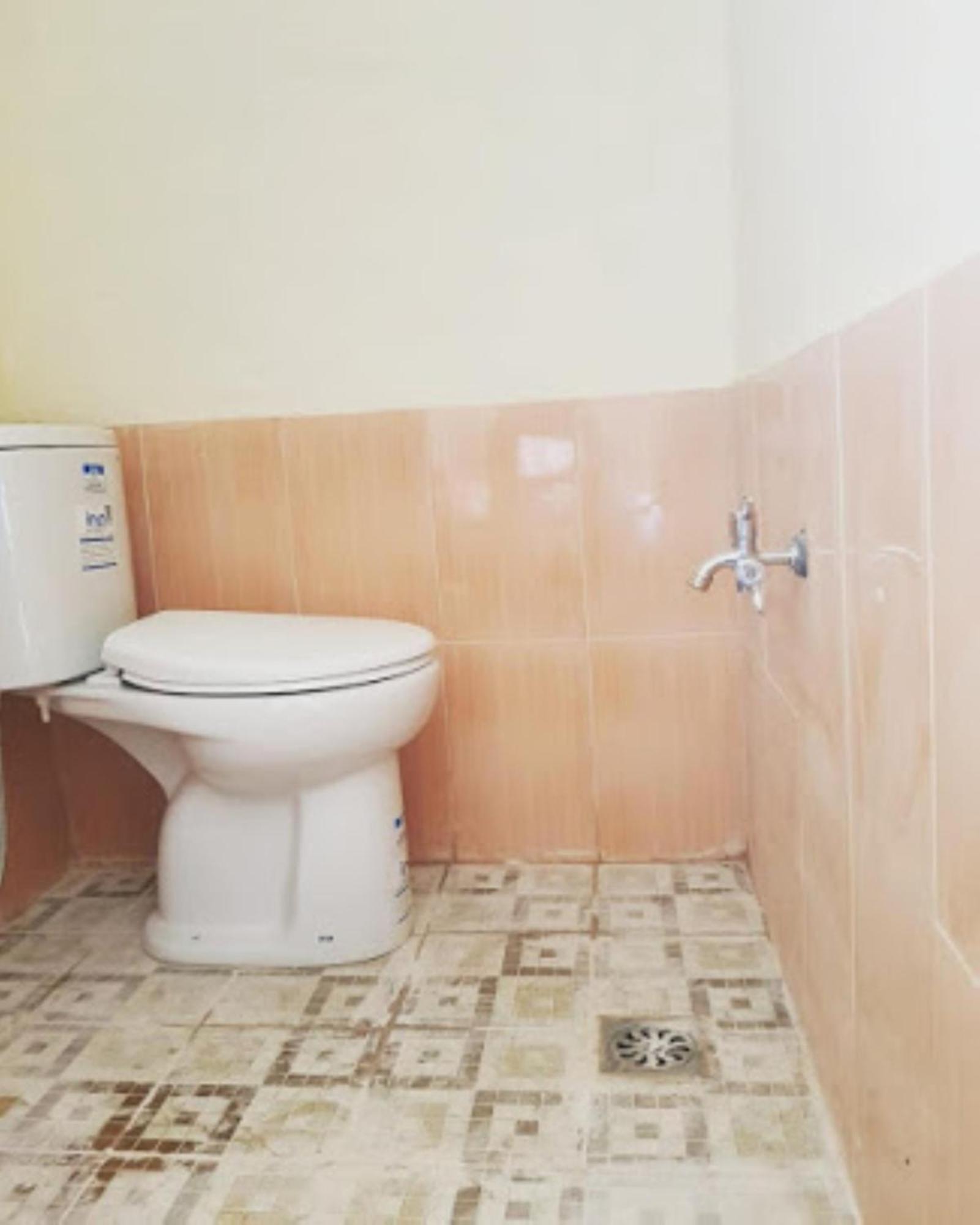 Standard Double Room - Photo 17