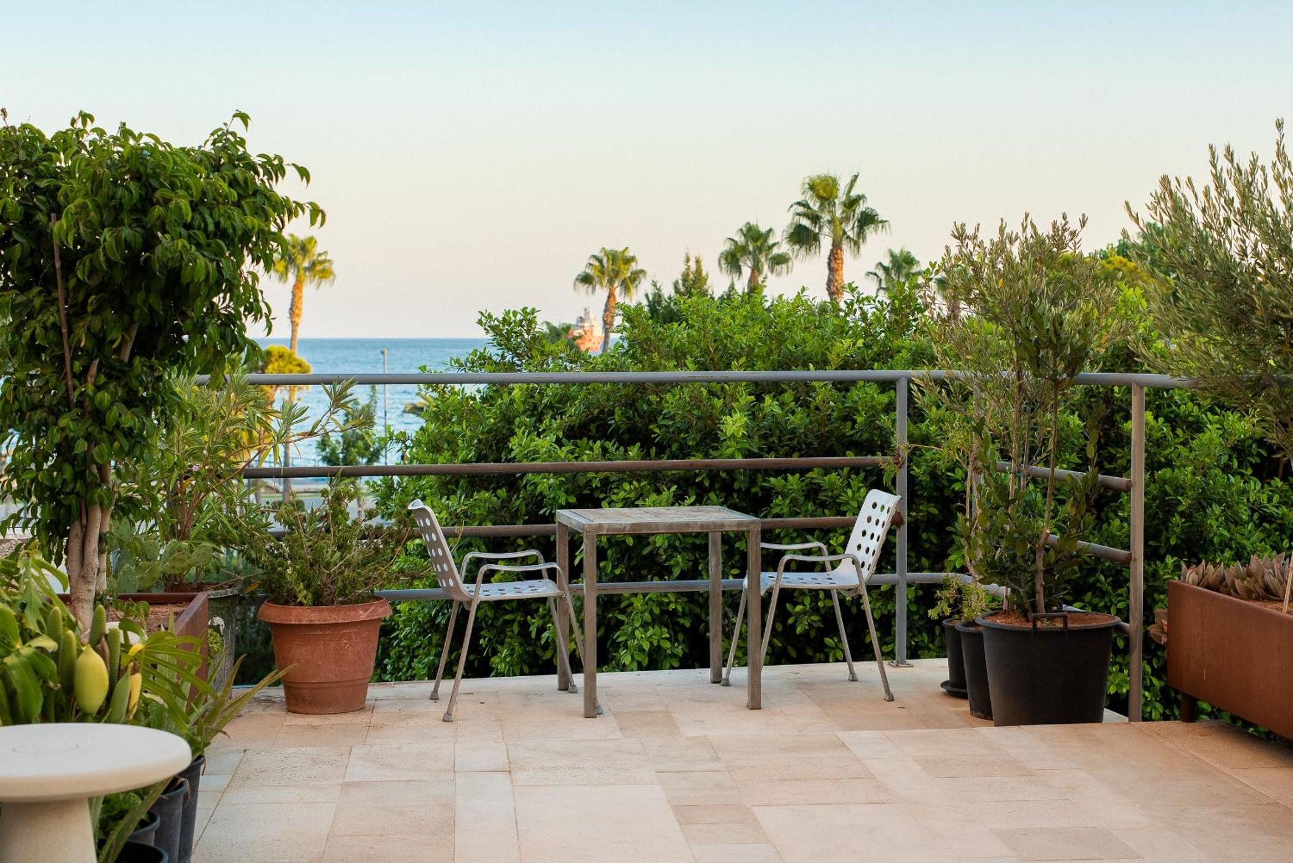 Double Room with Garden View - Photo 1