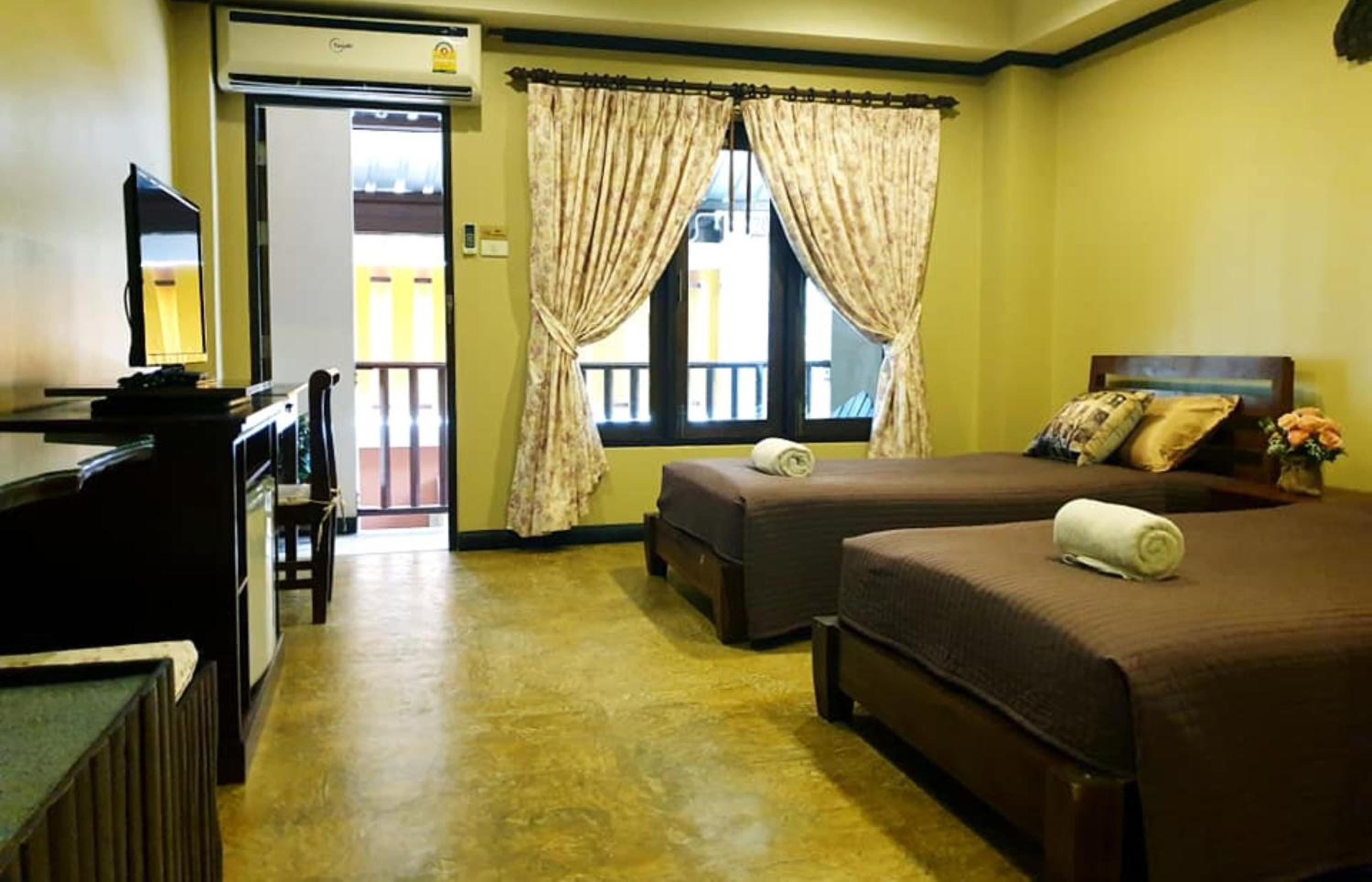 Superior Twin Room - Photo 12