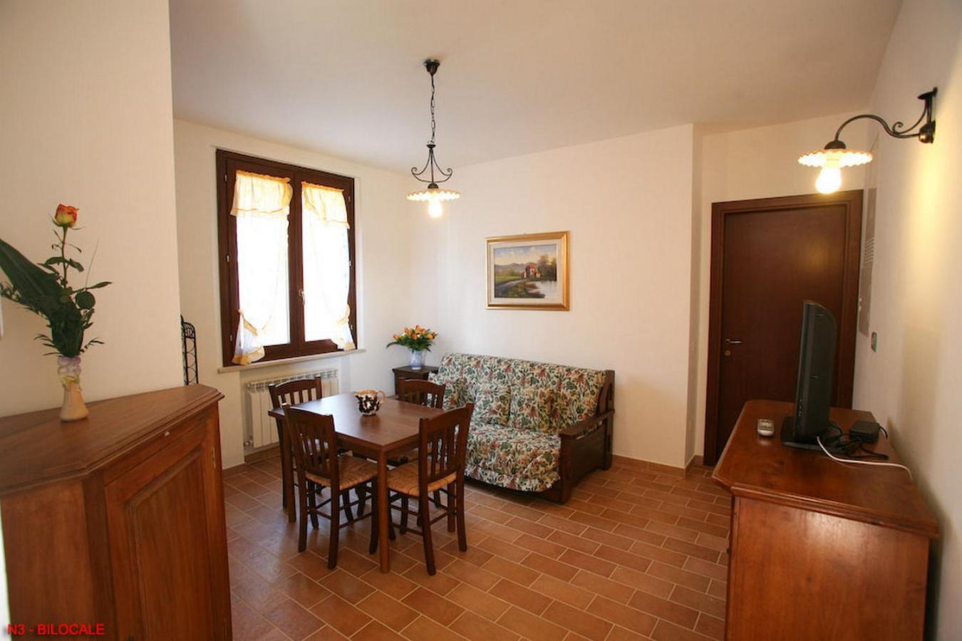 Apartment with Terrace photo 2
