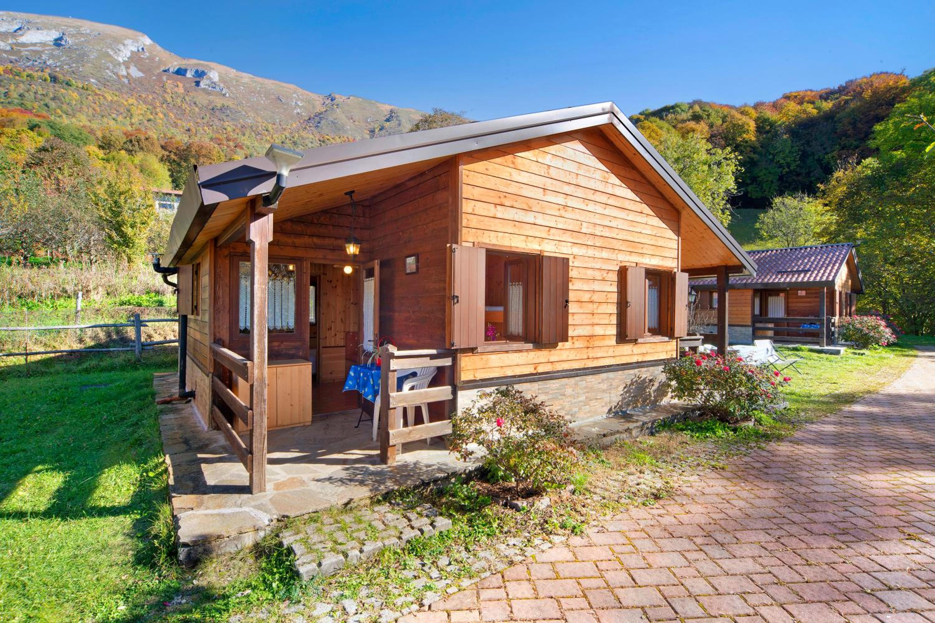 Two-Bedroom House - Photo 18