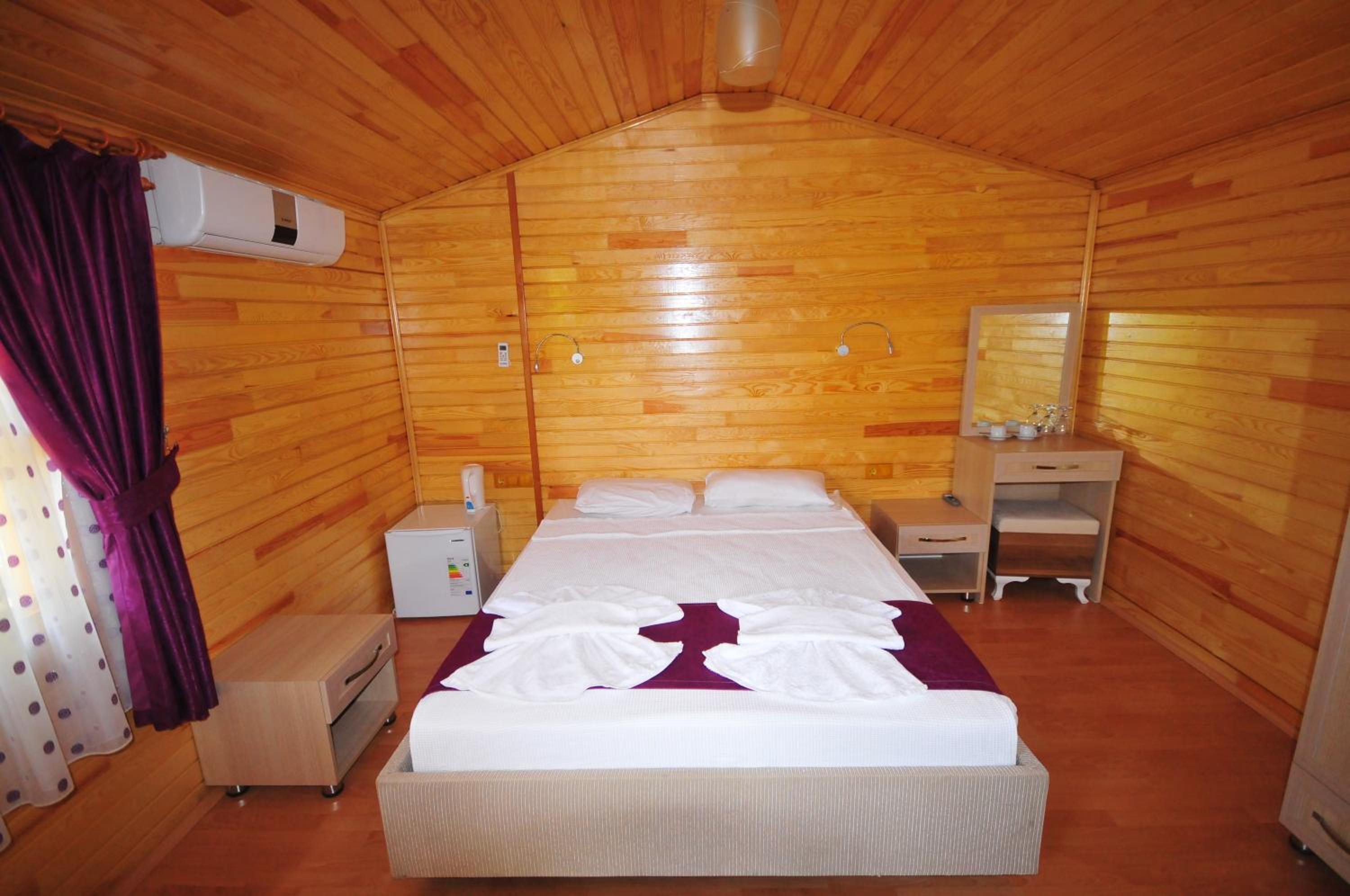 Bungalow (2 Adults) - Photo 24