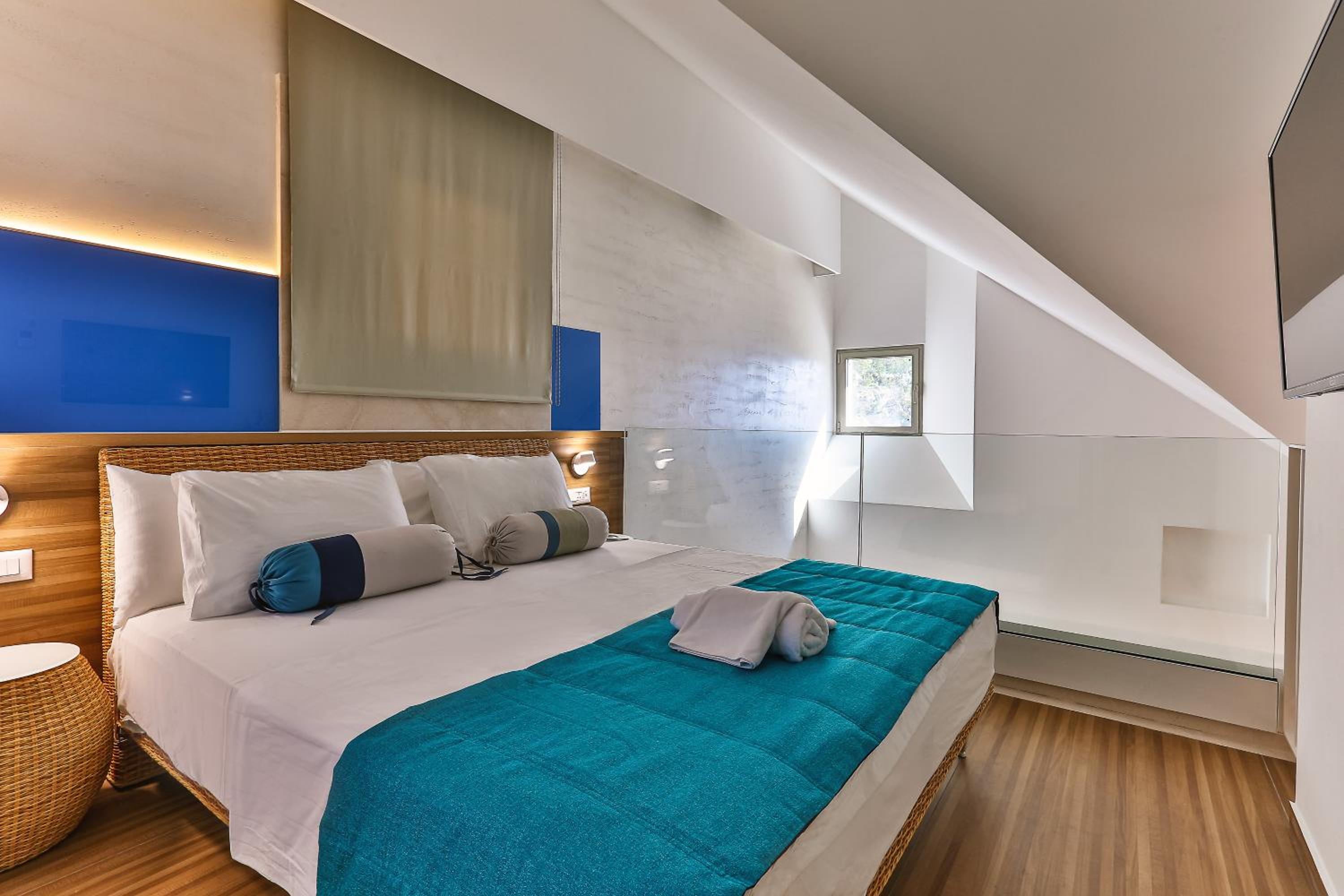 Duplex Suite with Balcony photo 2