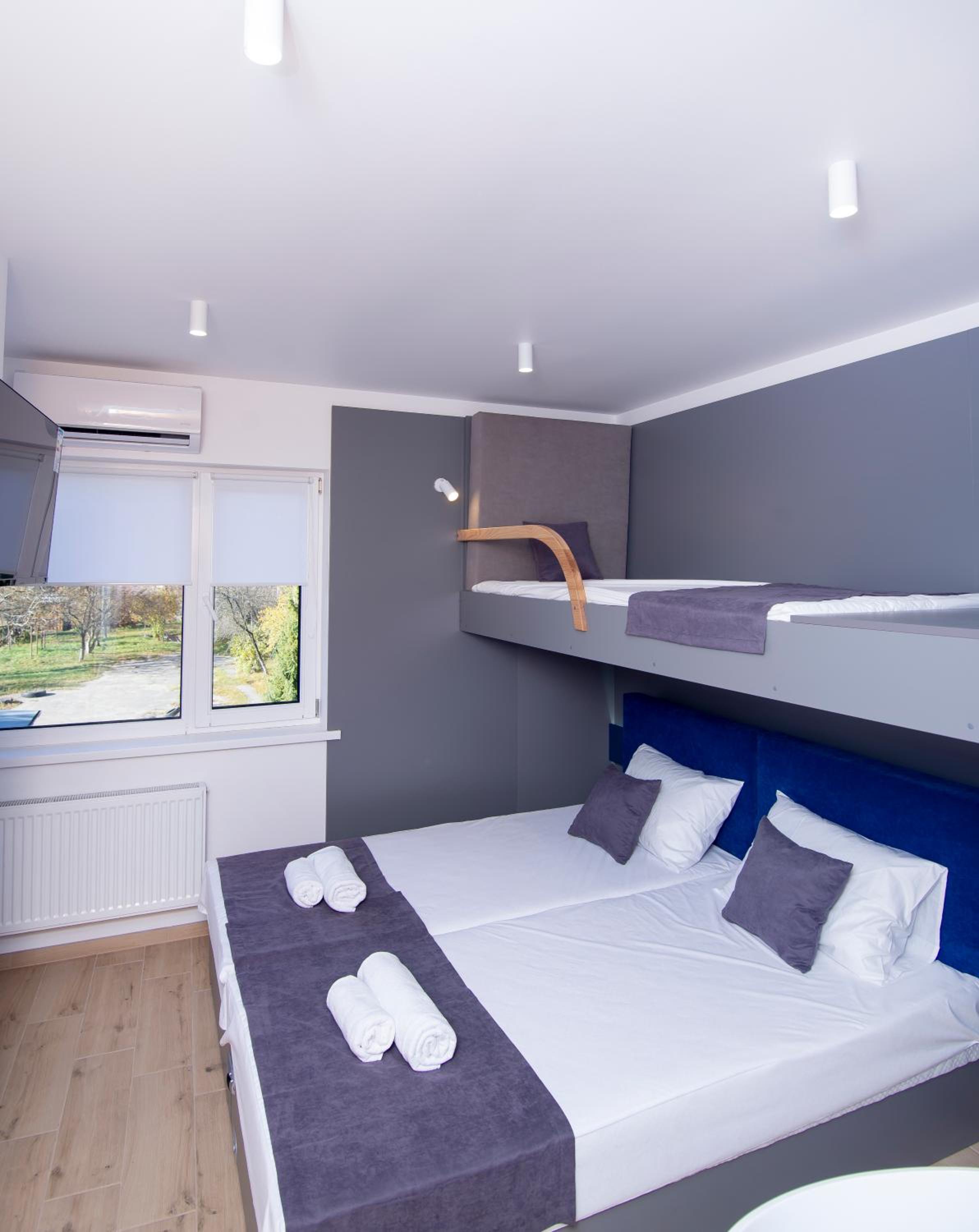Triple Room with Private Bathroom photo 1