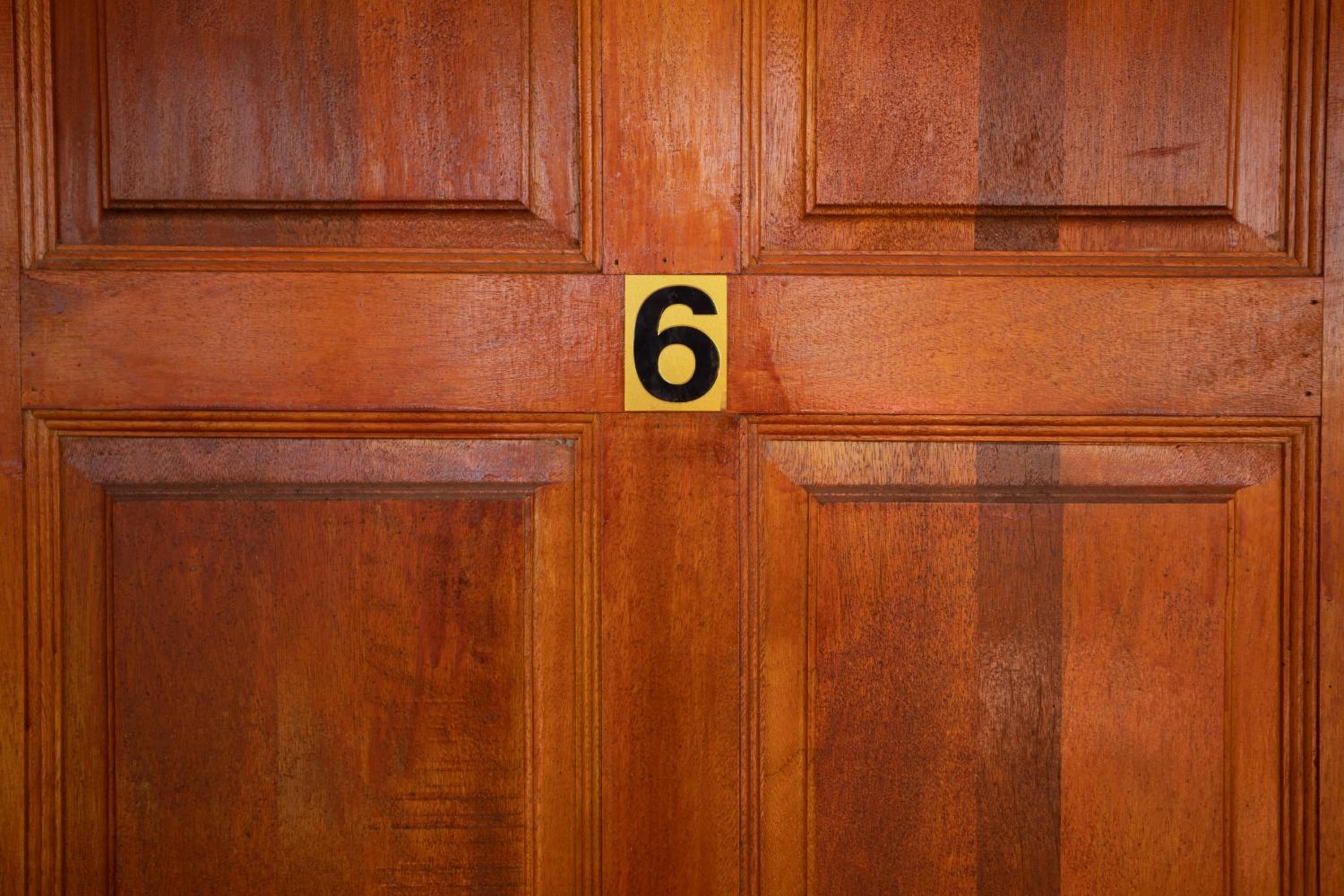 Standard Queen Room - Photo 13