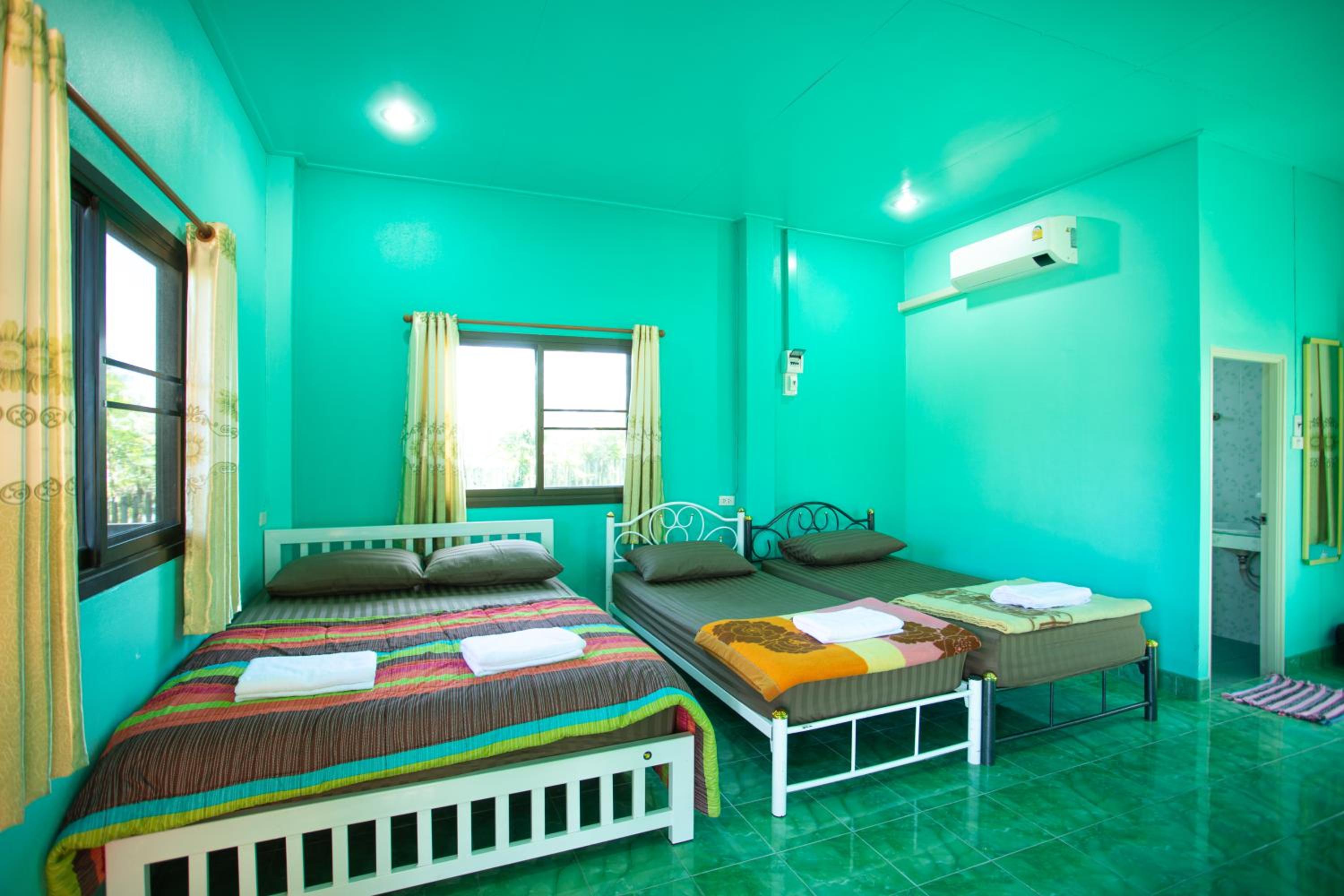 Quadruple Room with Terrace - Photo 1