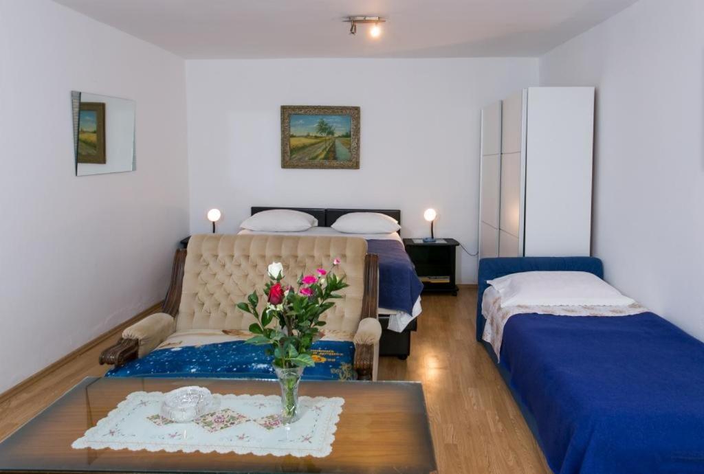 One-Bedroom Apartment with Terrace