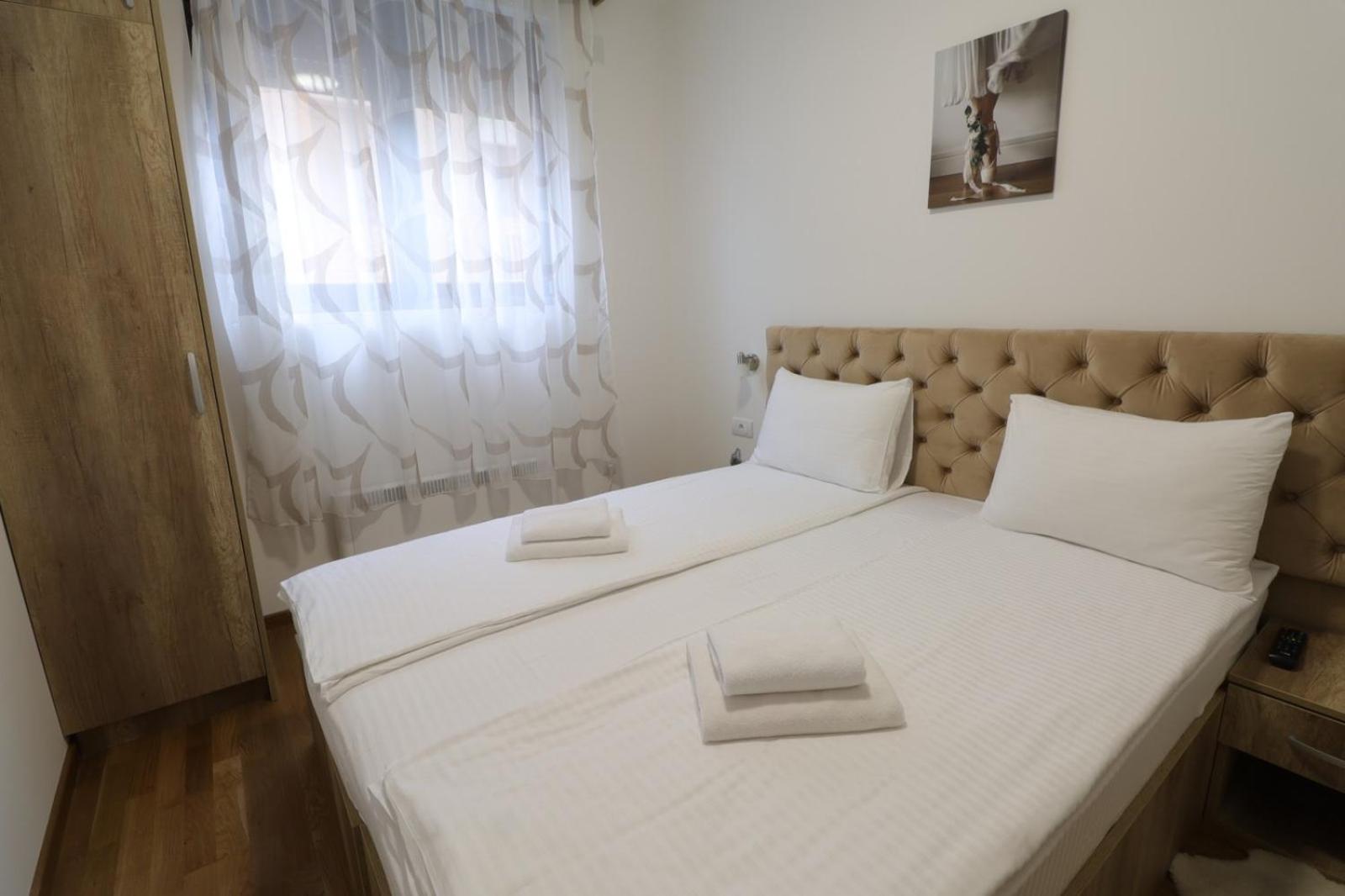 Deluxe Queen Suite - Photo 32