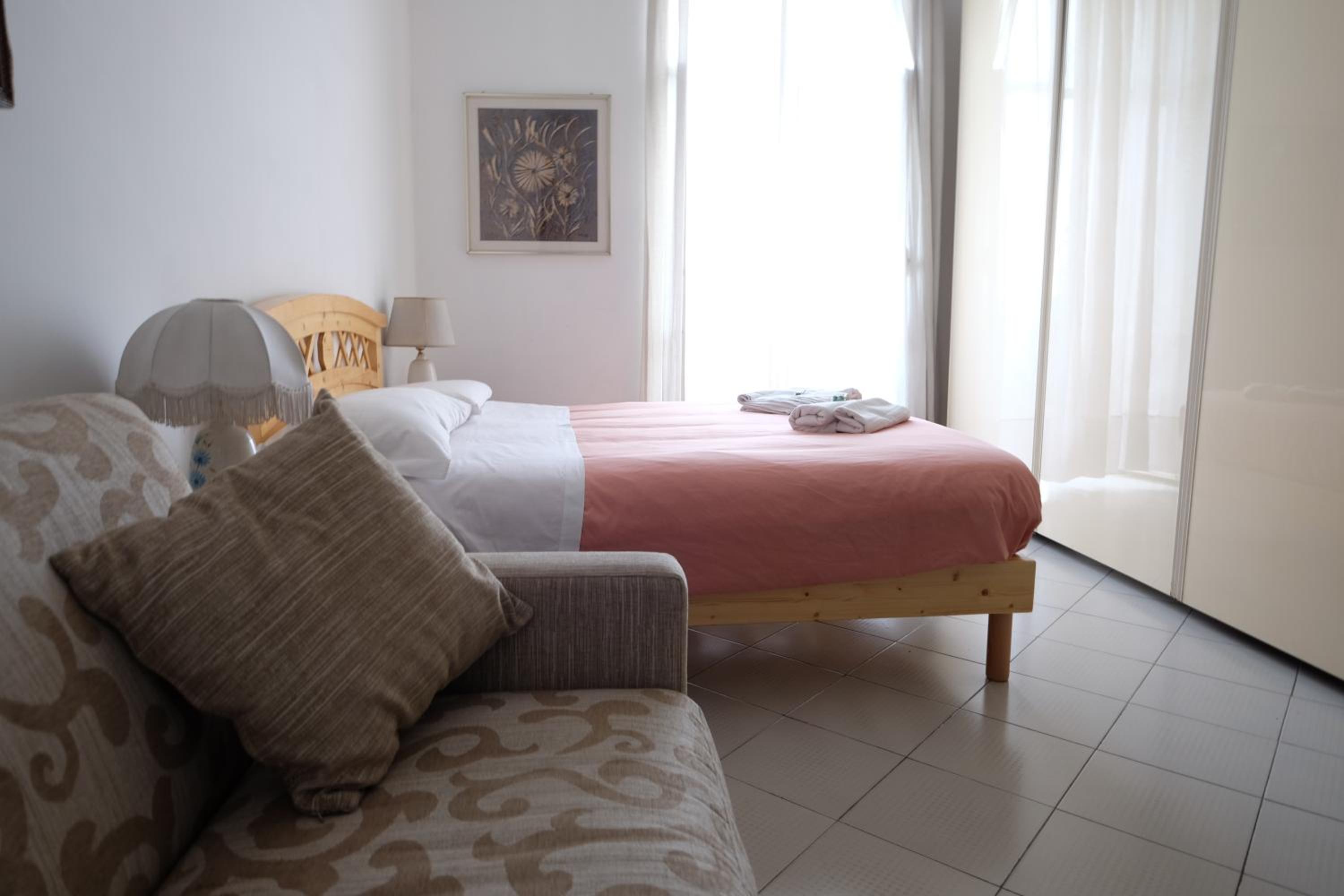 Double Room with Private External Bathroom