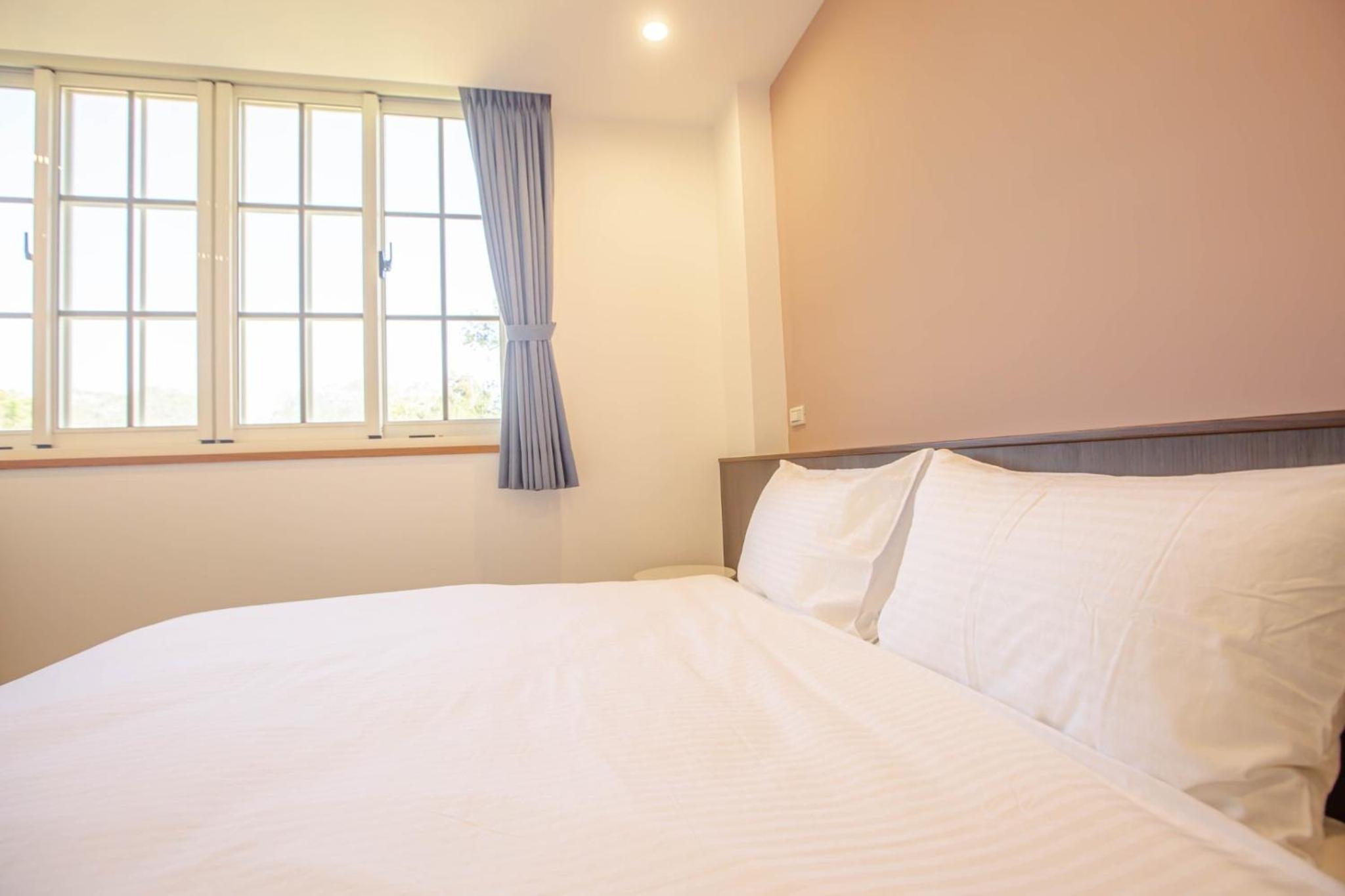Queen Room with Garden View photo 2