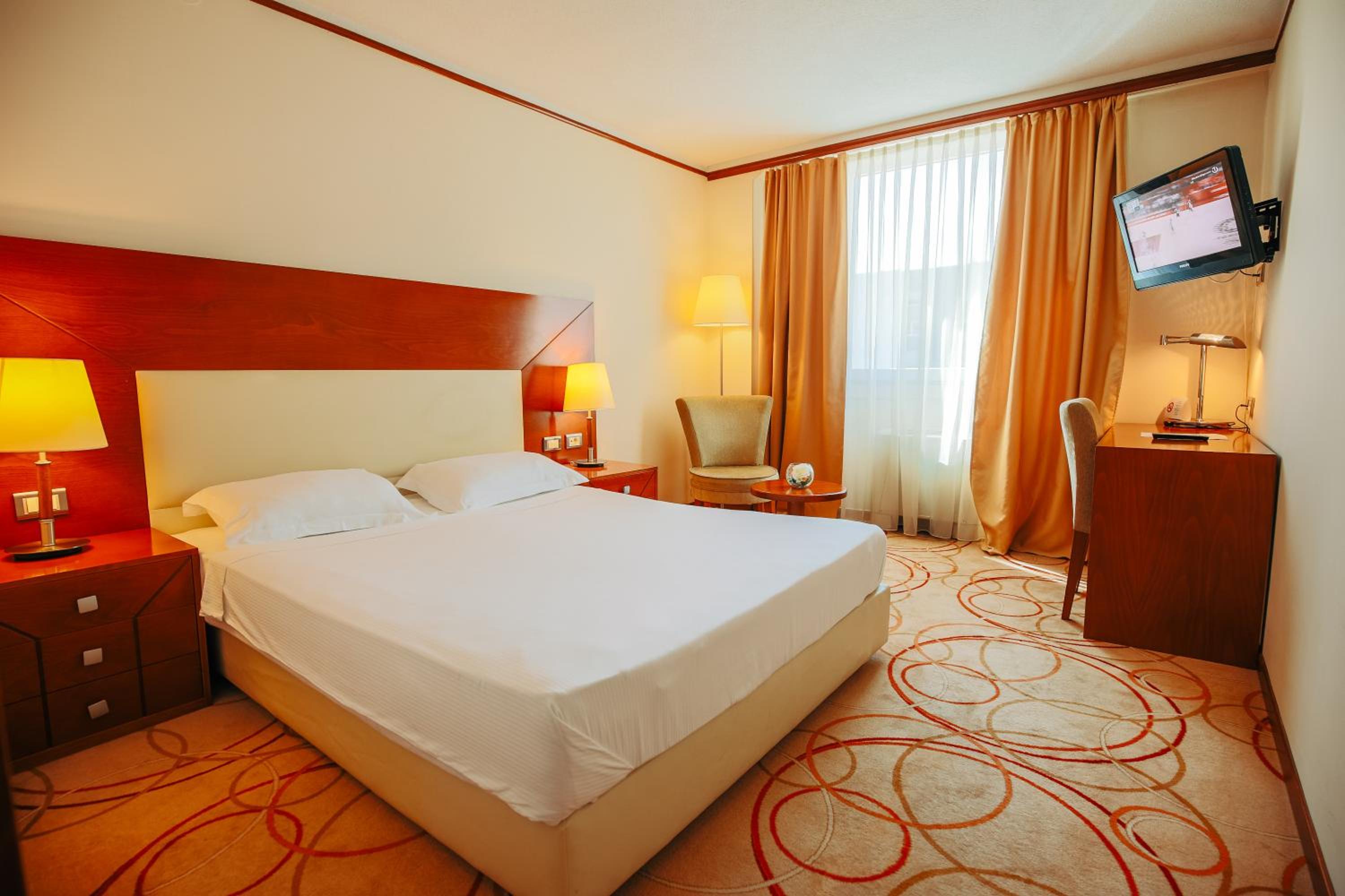 Double Room - Photo 1