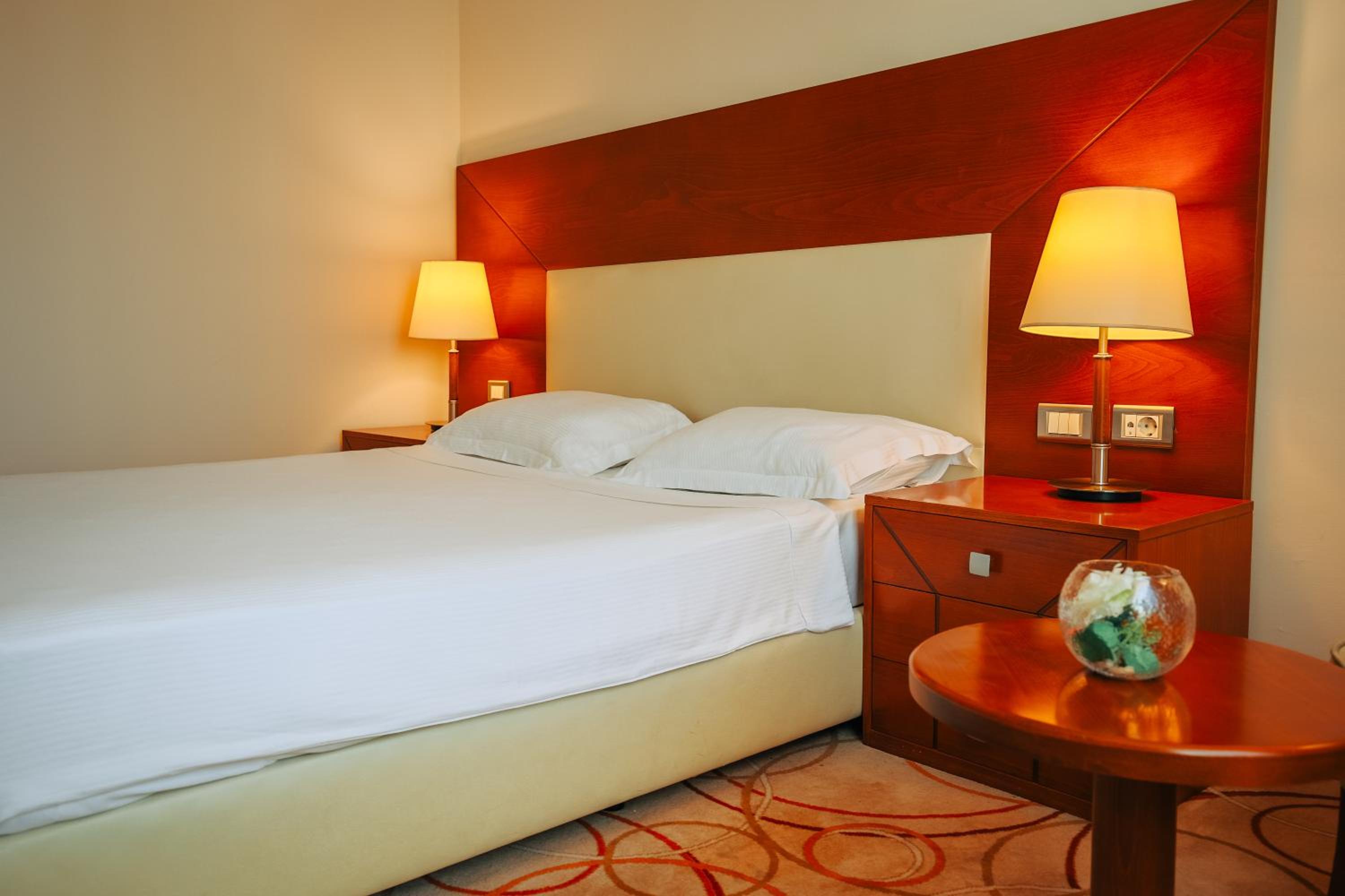 Double Room - Photo 2