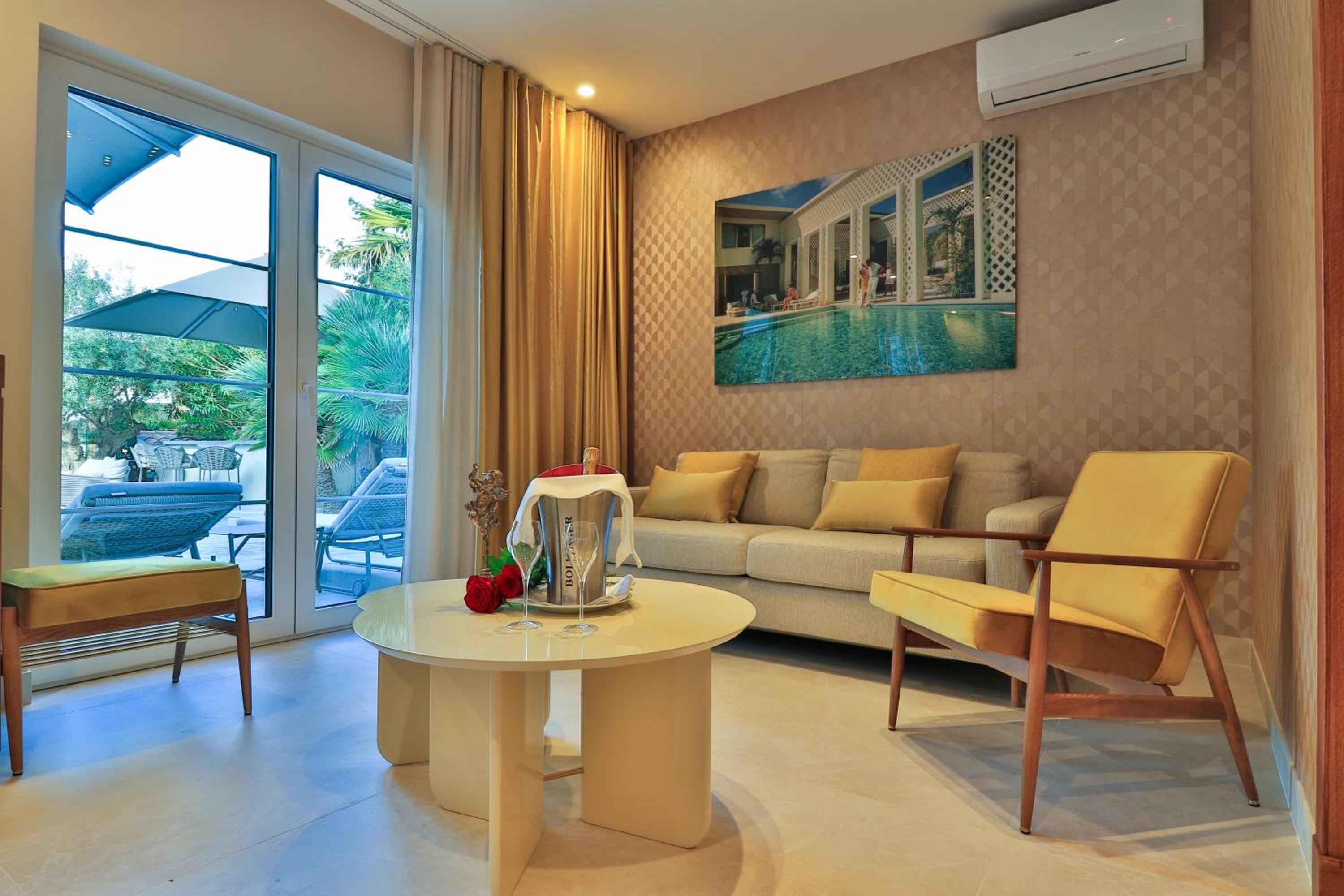 Villa side Deluxe Room photo 3