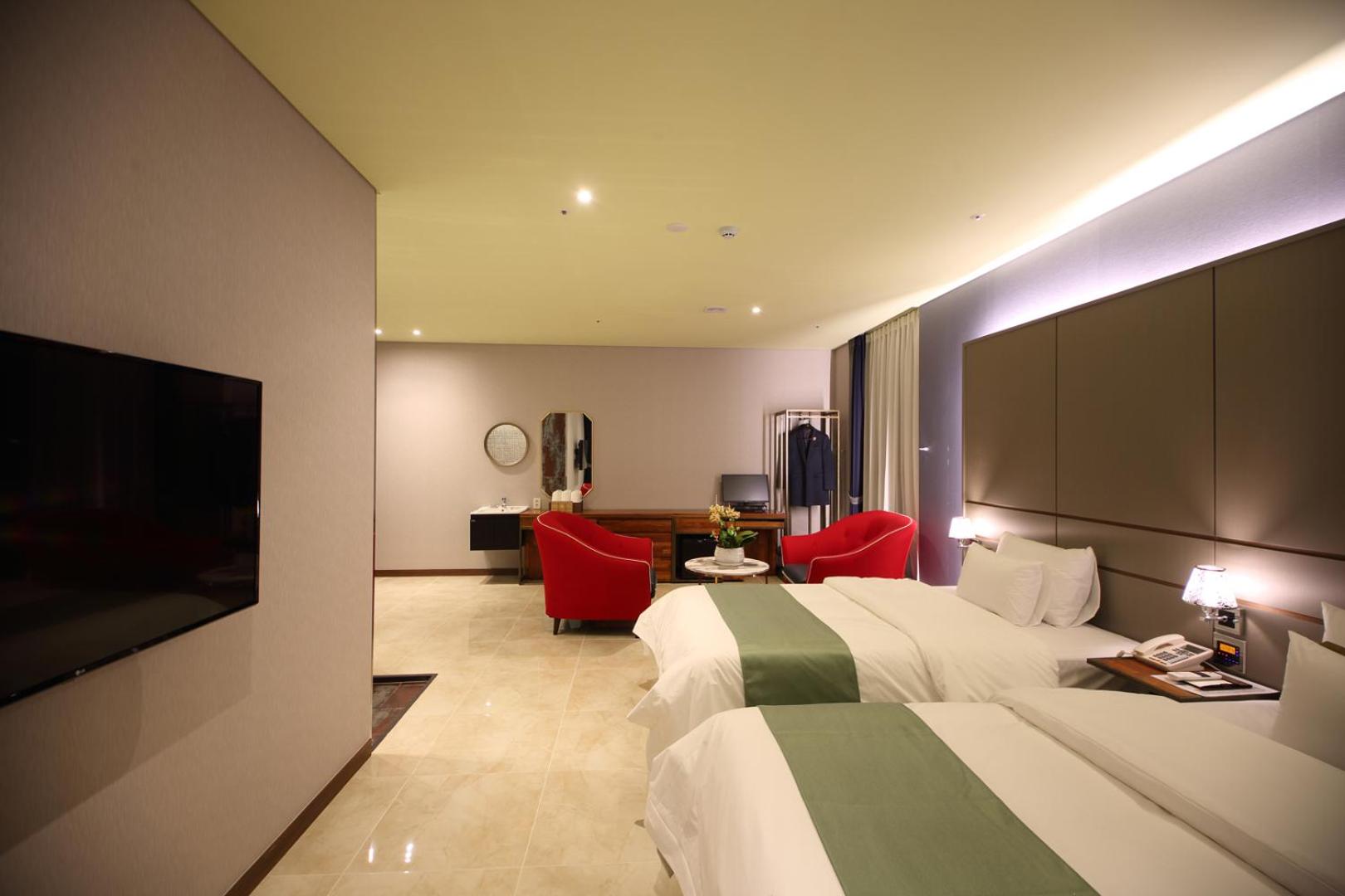 Twin Room - Photo 4