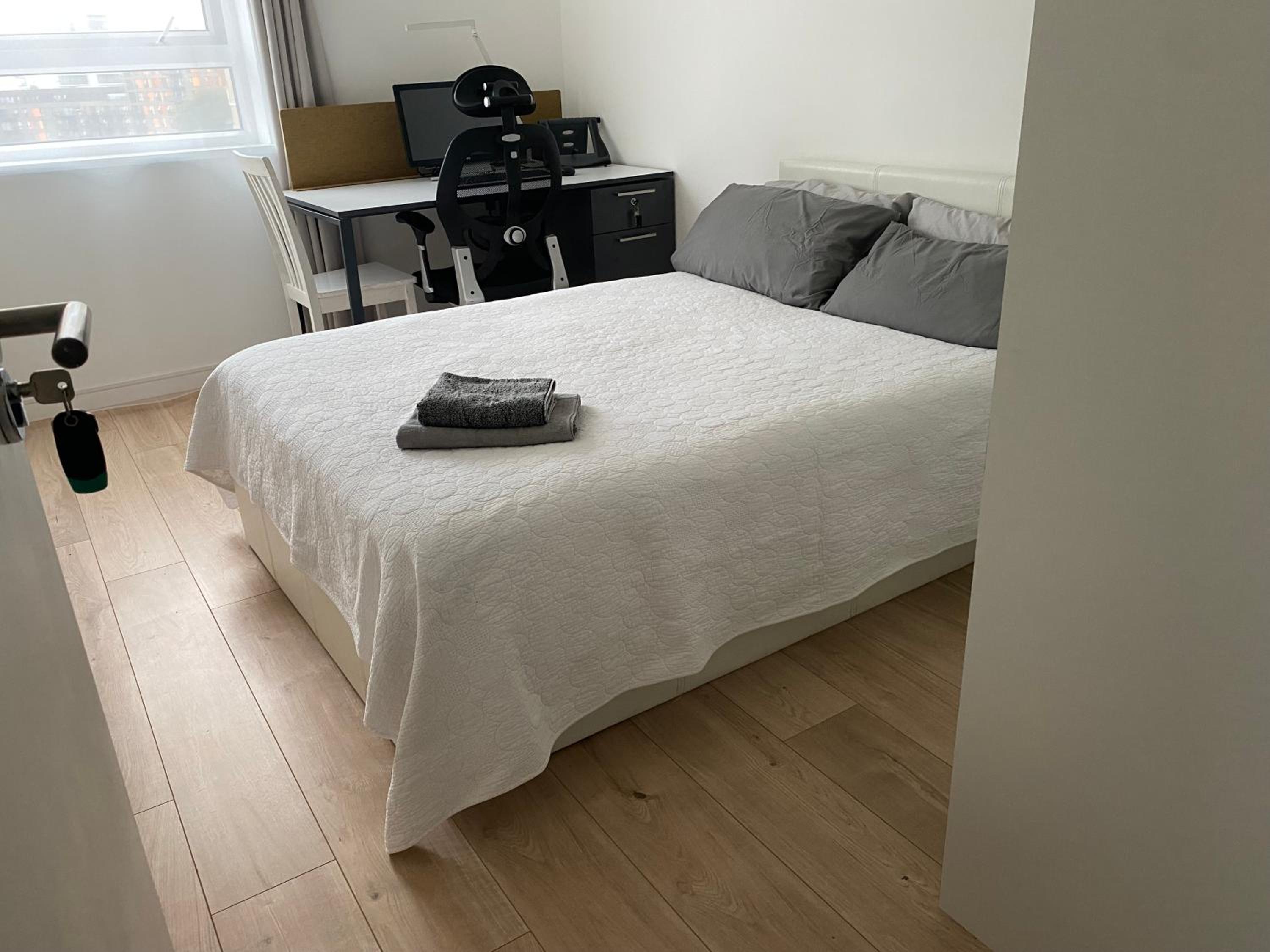 Double Room With Shared Bathroom photo 1