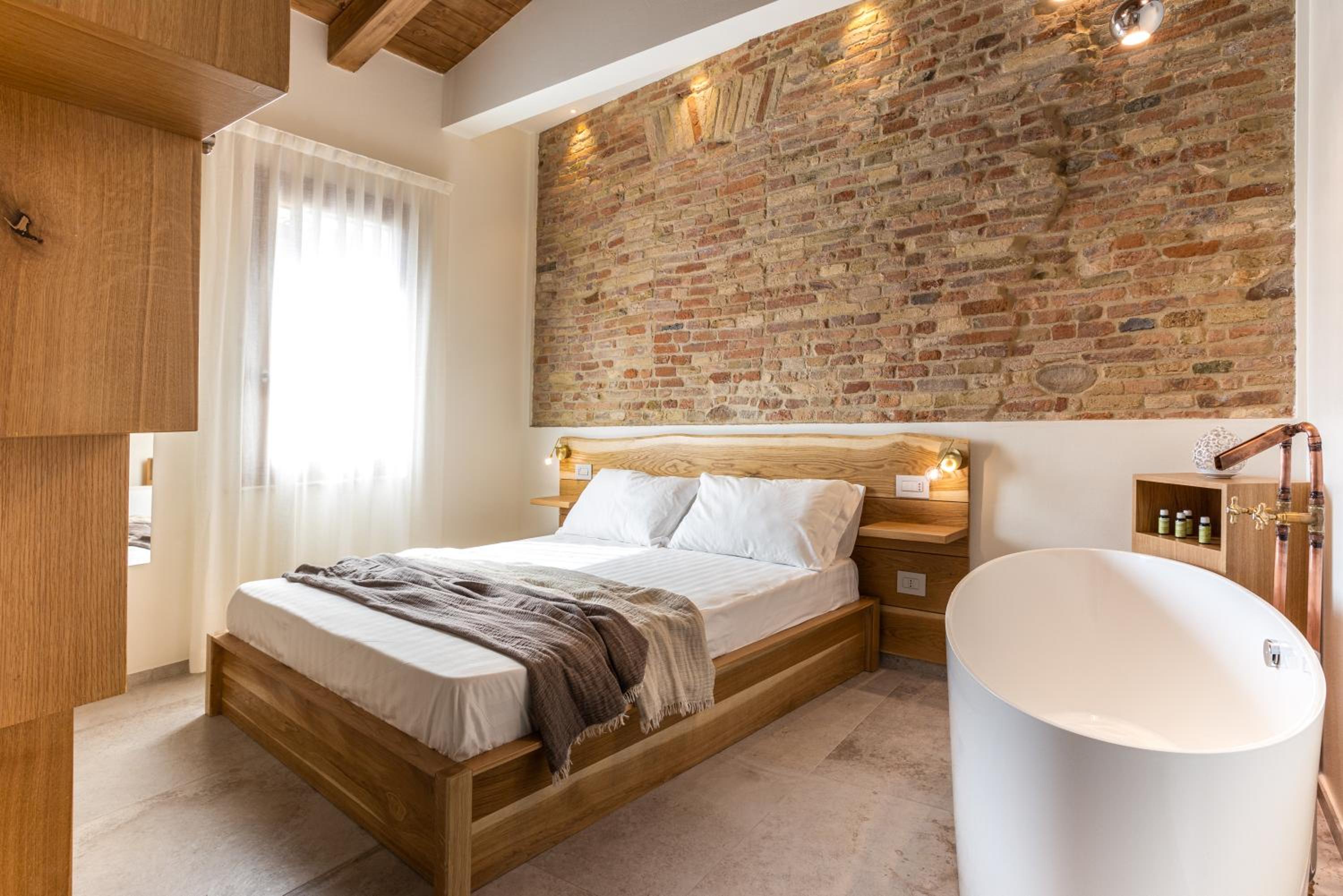 Quadruple Room with Bath photo 1