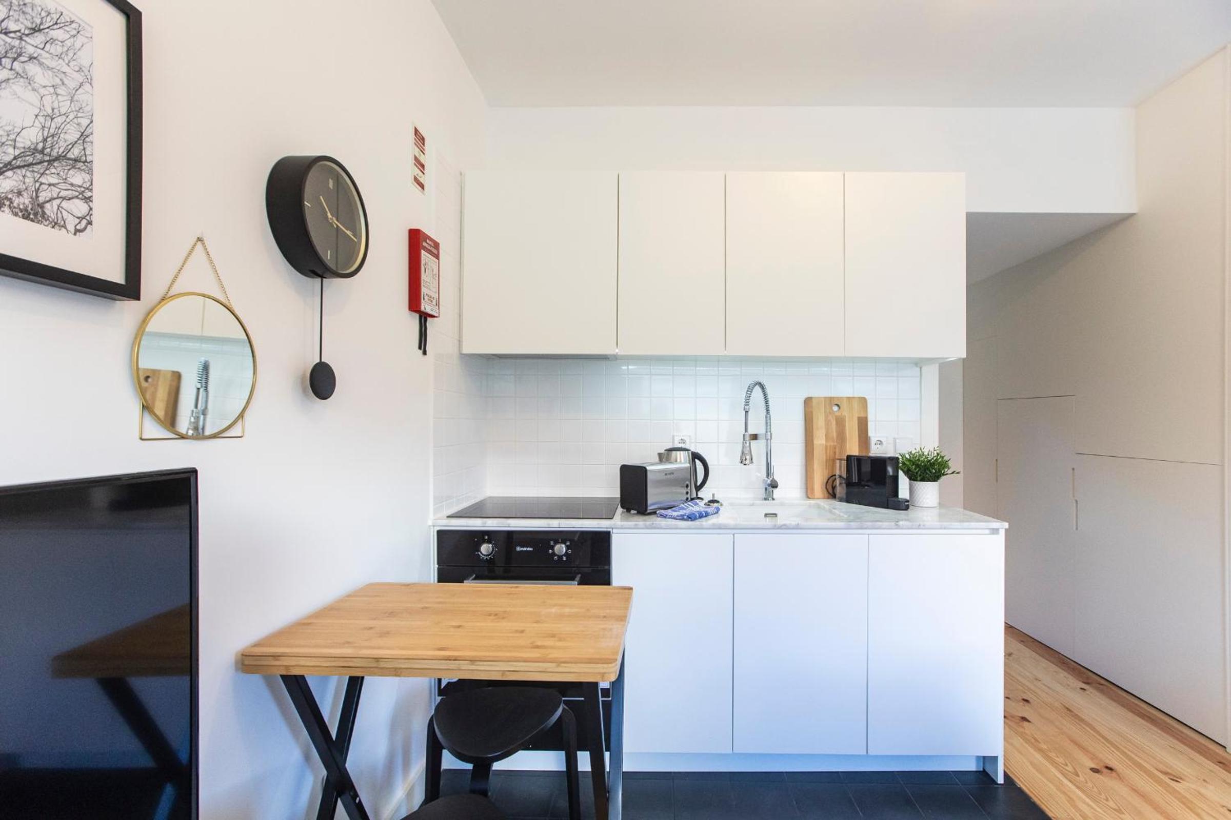 Two-Bedroom Apartment - Photo 21