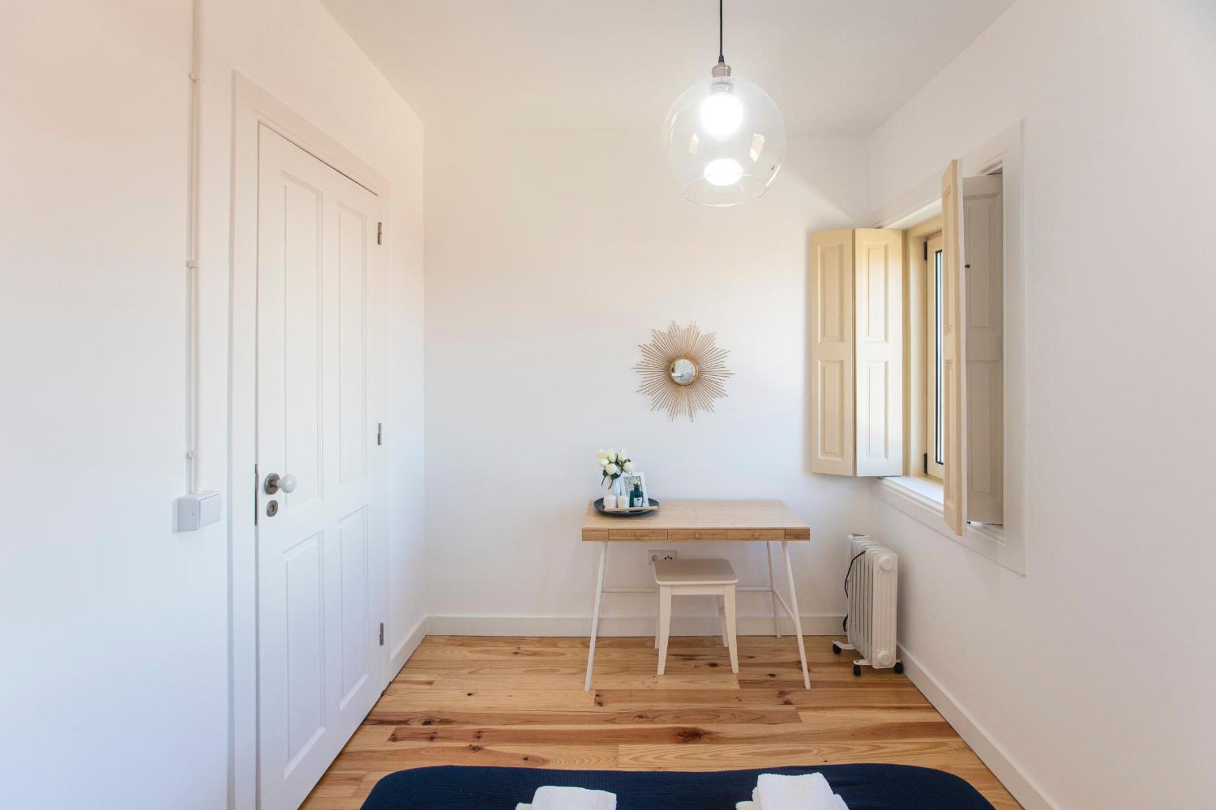 Two-Bedroom Apartment - Photo 6